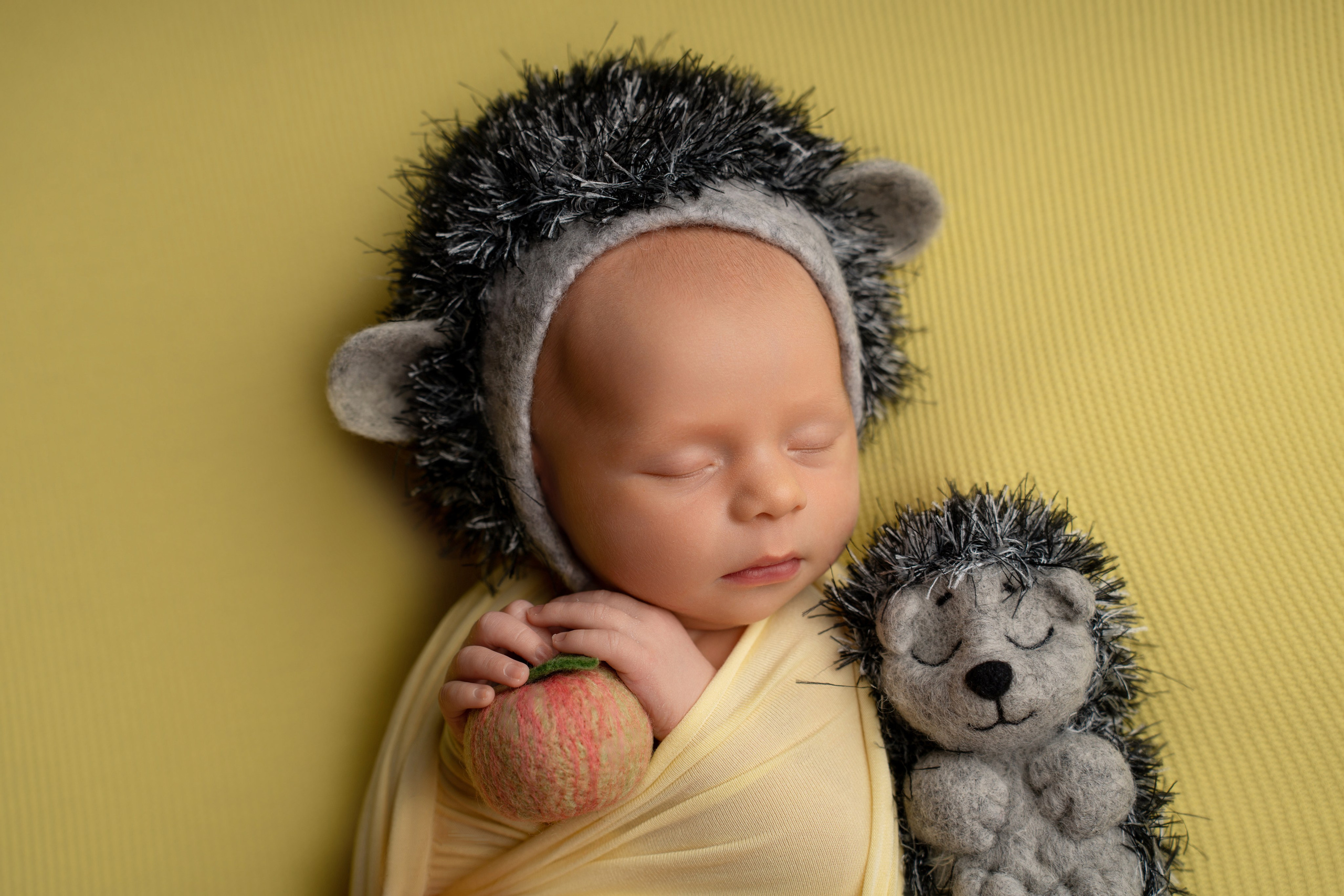 Ньюборн. Фотограф новорожденных Оренбург и свадебный фотограф Оренбург