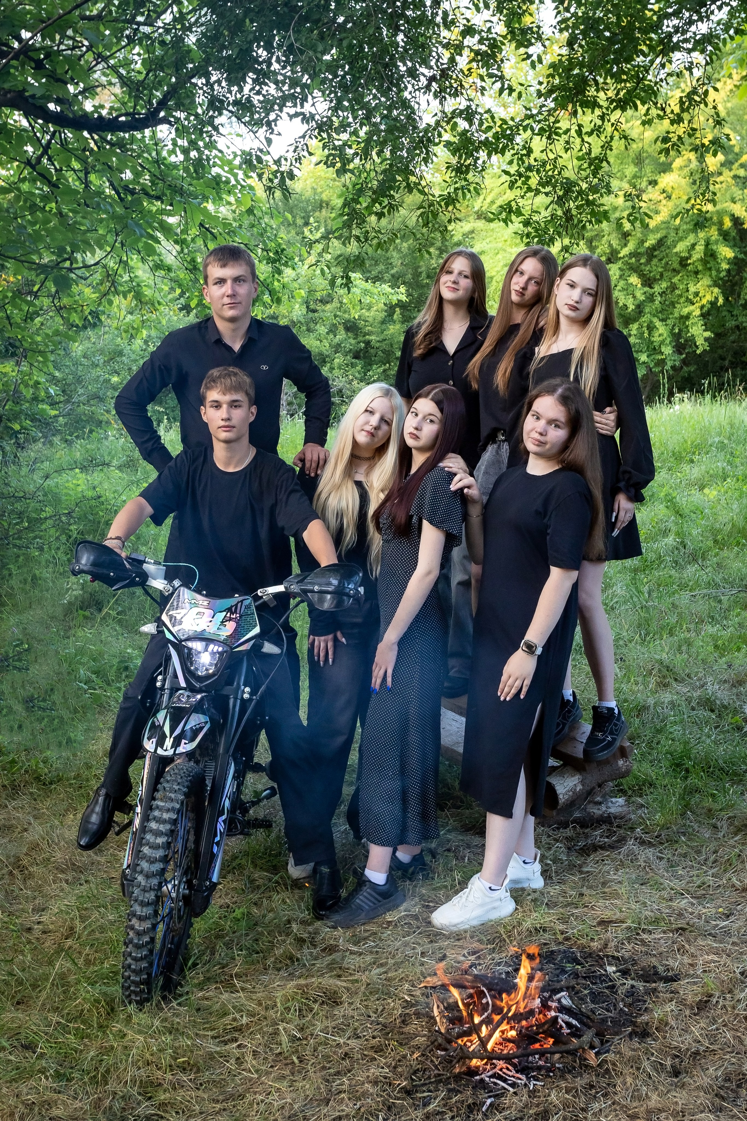 На улице. Выпускные альбомы Майкоп, Краснодар Елена Золотарева