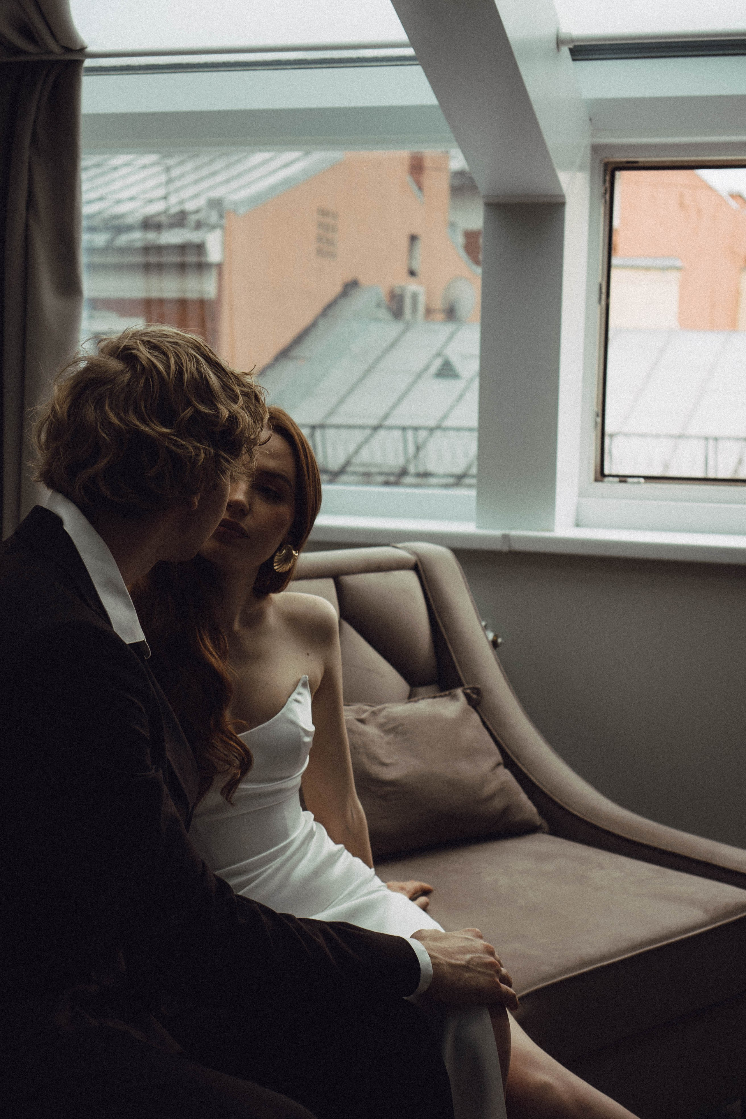 СВАДЕБНАЯ СЬЕМКА В ОТЕЛЕ. СБОРЫ ЖЕНИХА И НЕВЕСТЫ И ТАКЖЕ ТОР И ПОДГОТОВКА К ПРОГУЛКЕ. Профессиональный фотограф, Санкт-Петербург — Виктория Богомолова