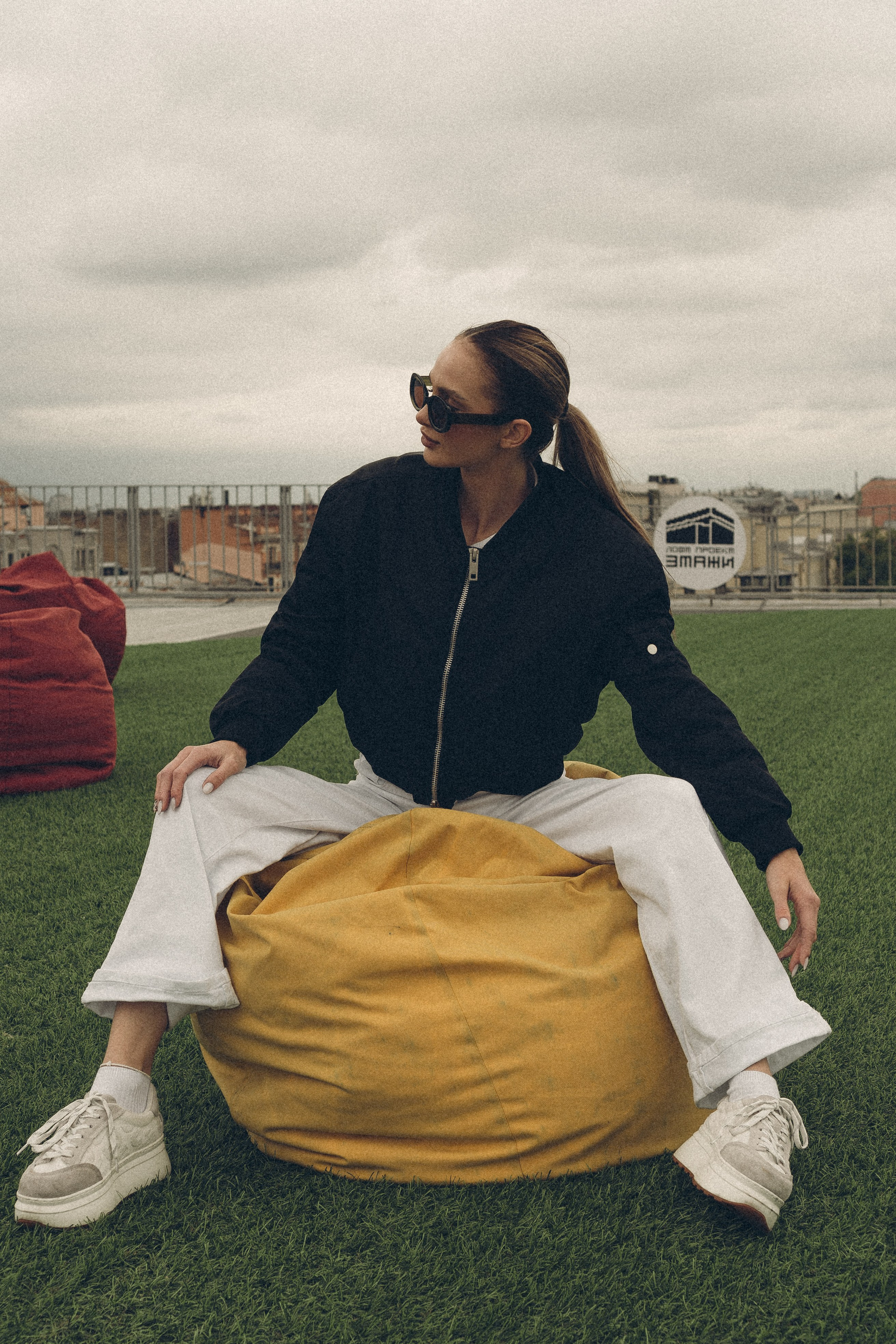 МЫ ГУЛЯЛИ ПРО КРЫШАМ ПИТЕРА. Профессиональный фотограф, Санкт-Петербург — Виктория Богомолова