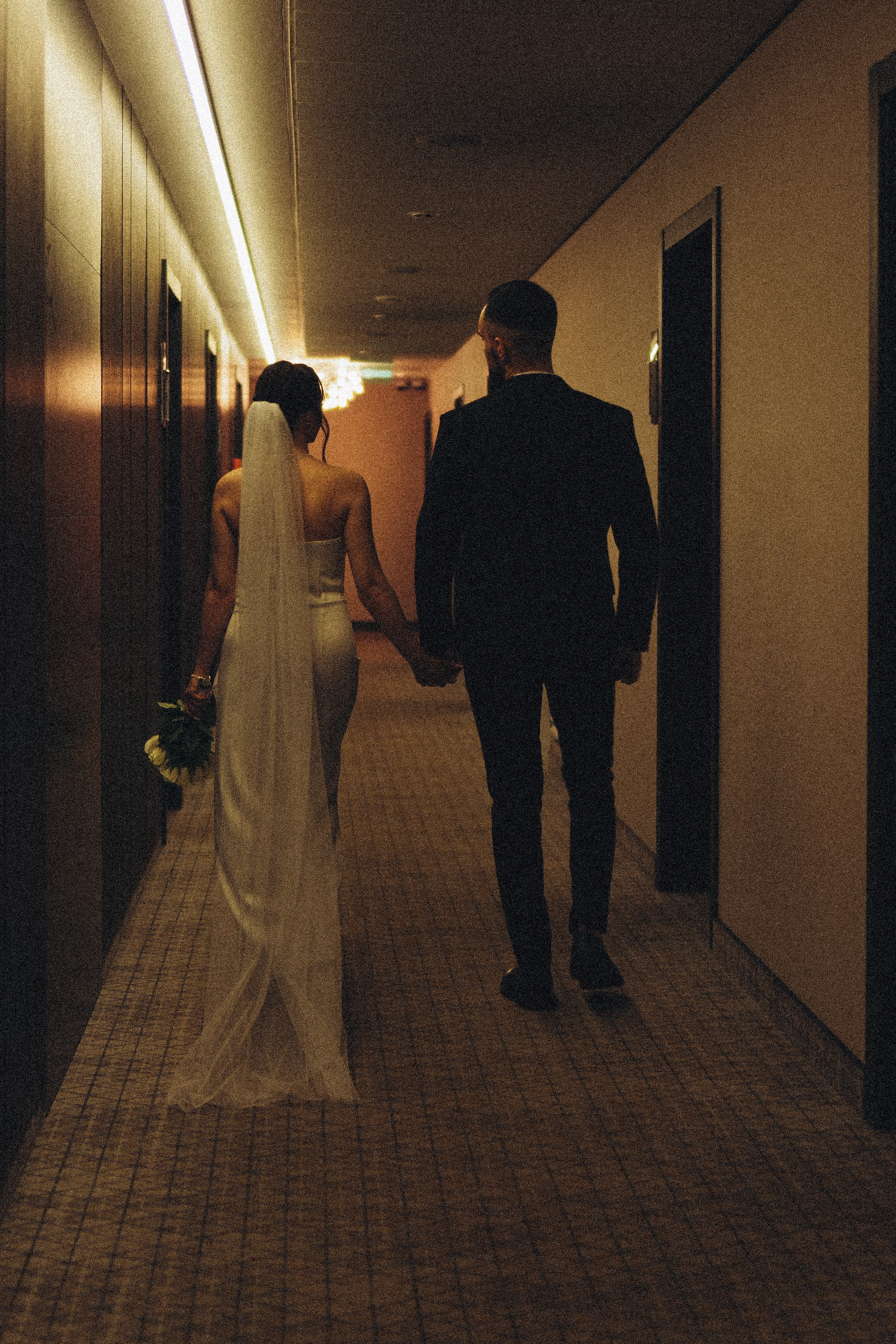 СВАДЕБНАЯ СЬЕМКА СБОРОВ ЖЕНИХА И НЕВЕСТЫ В ОТЕЛЕ И ТАКЖЕ ФОТОСЕССИИЯ В ОТЕЛЕЕ МЕГАПОЛИС БРЯНСК. Профессиональный фотограф, Санкт-Петербург — Виктория Богомолова