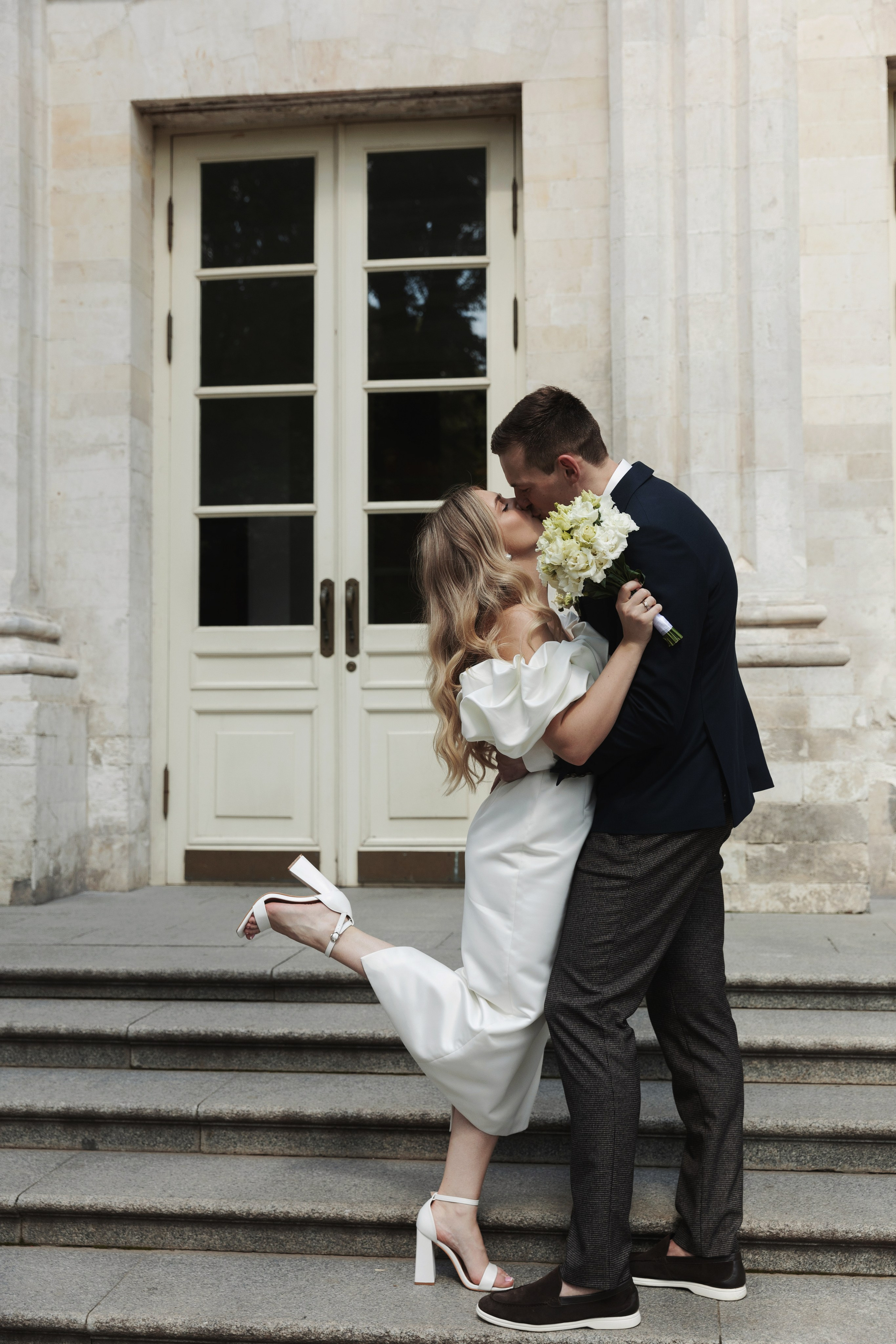 Свадебная фотосессия на Котельнической набережной и в парке Царицыно, Роспись в Шипиловском ЗАГСе. Свадебный фотограф Москва Анастасия Храмова