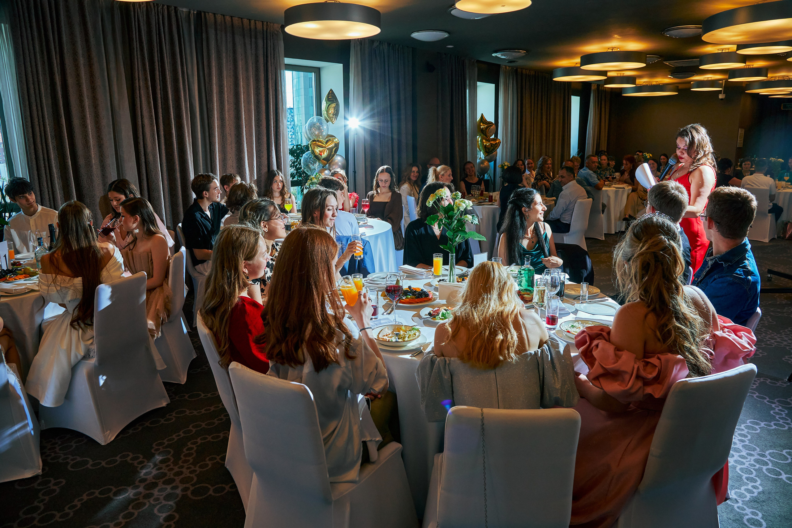 Выпускные 9-й и 11-й класс. Фотограф в Екатеринбурге Булат Хамитов