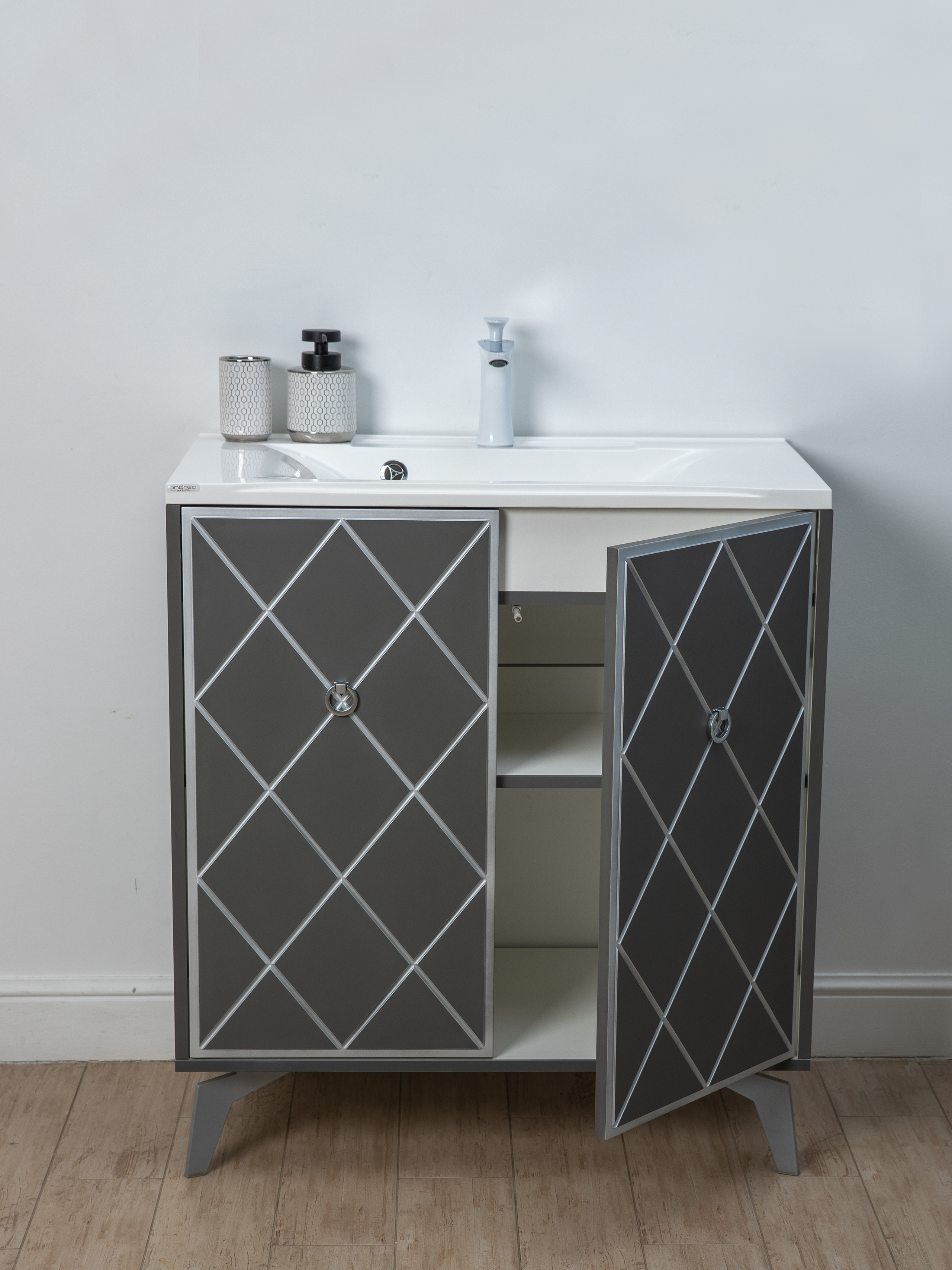 Предметка. Фотограф Михаил Белозеров