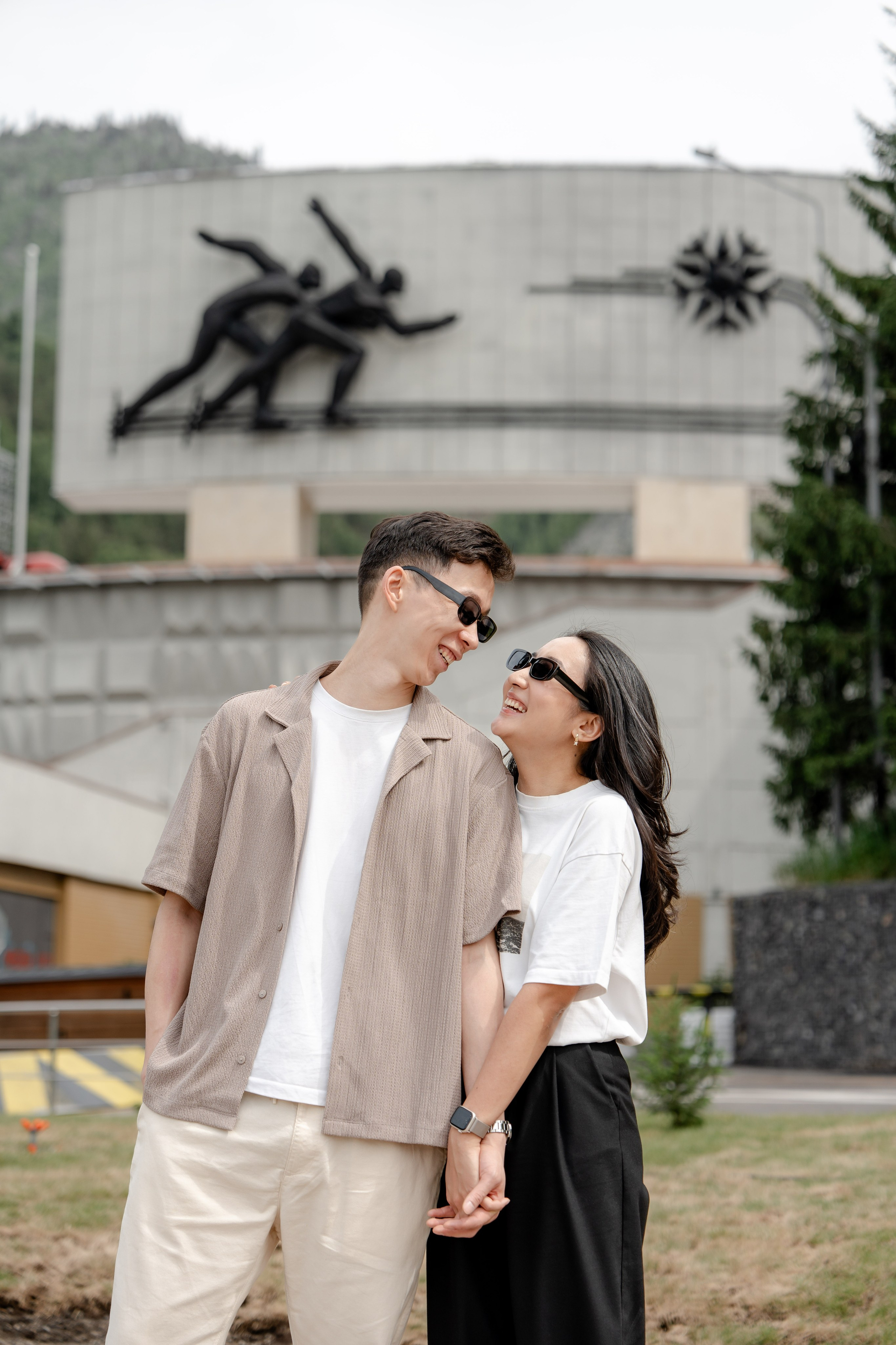 Aziz & Dana. Galam media