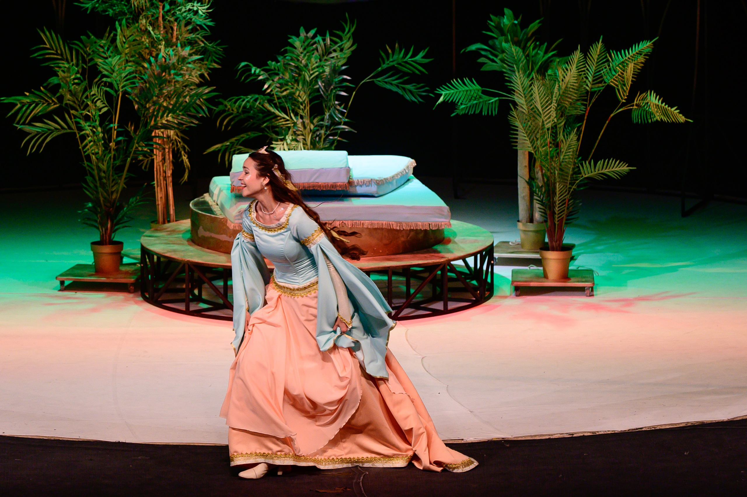 Детский спектакль @bgm_teatr «Спящая красавица ". Фотоуслуги, услуги фотографа, фотографирование важных событий