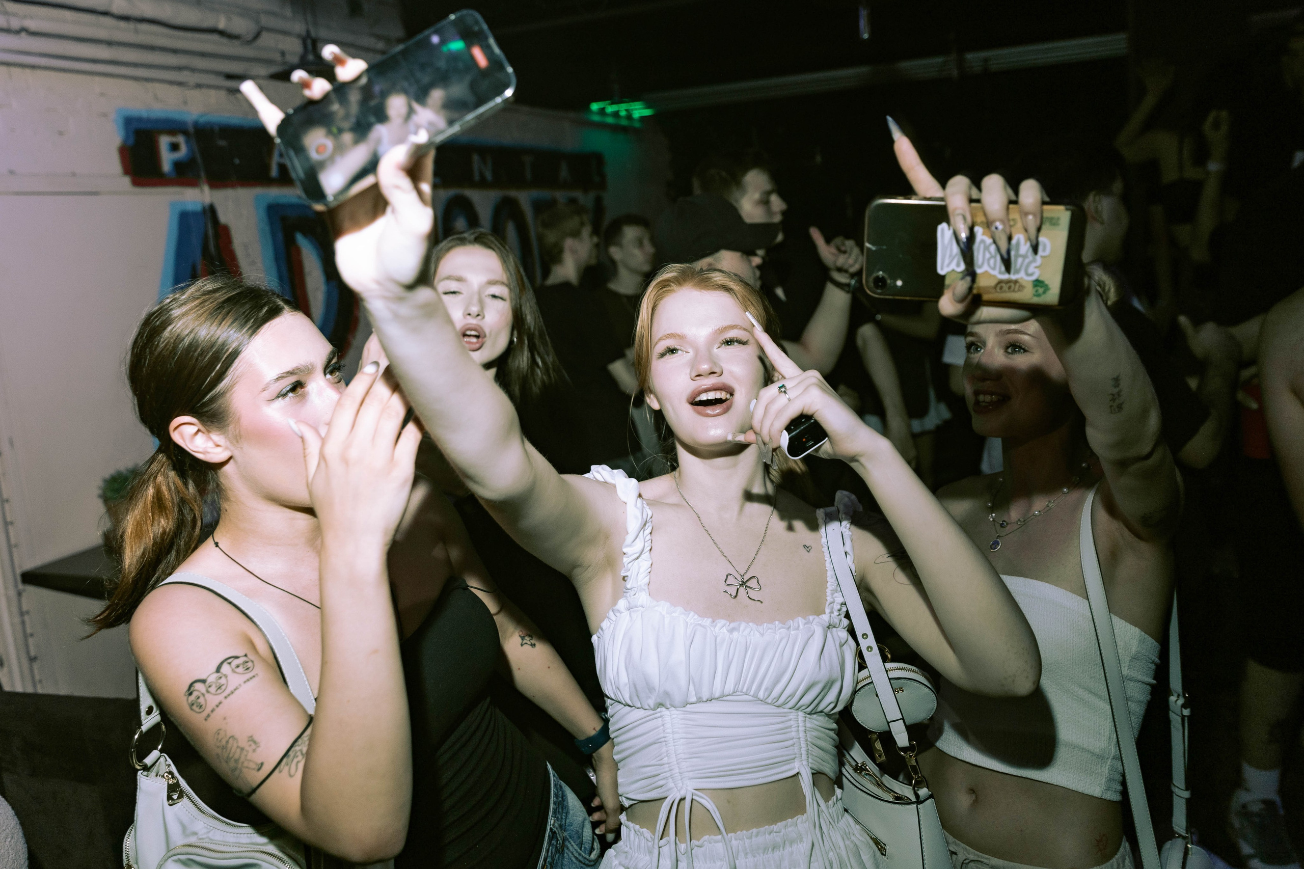 Mishka-bar 3. _Carpe diem_