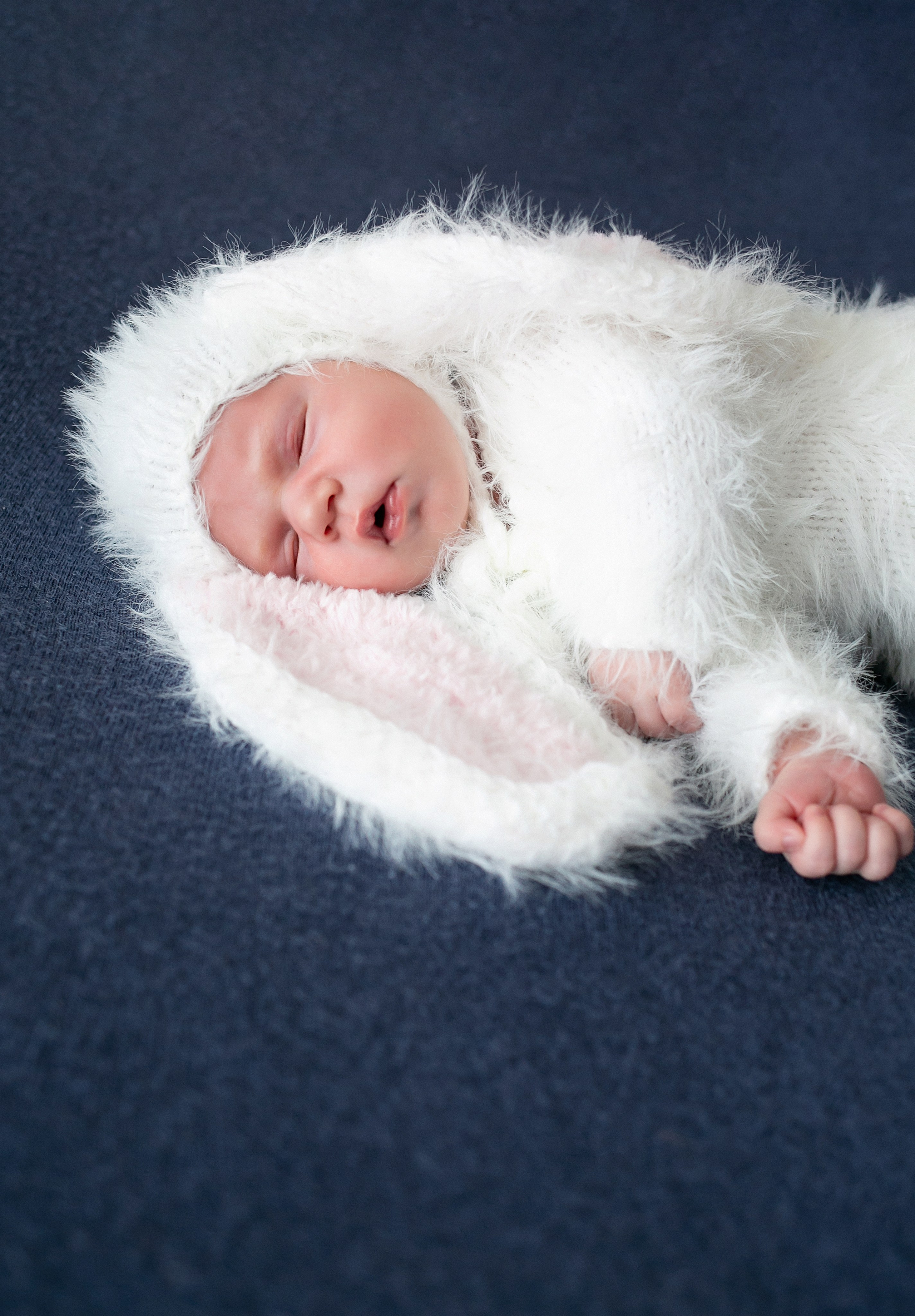 Новорожденные. Фотограф новорожденных и семейный фотограф НСО г. Бердск Марина Львова