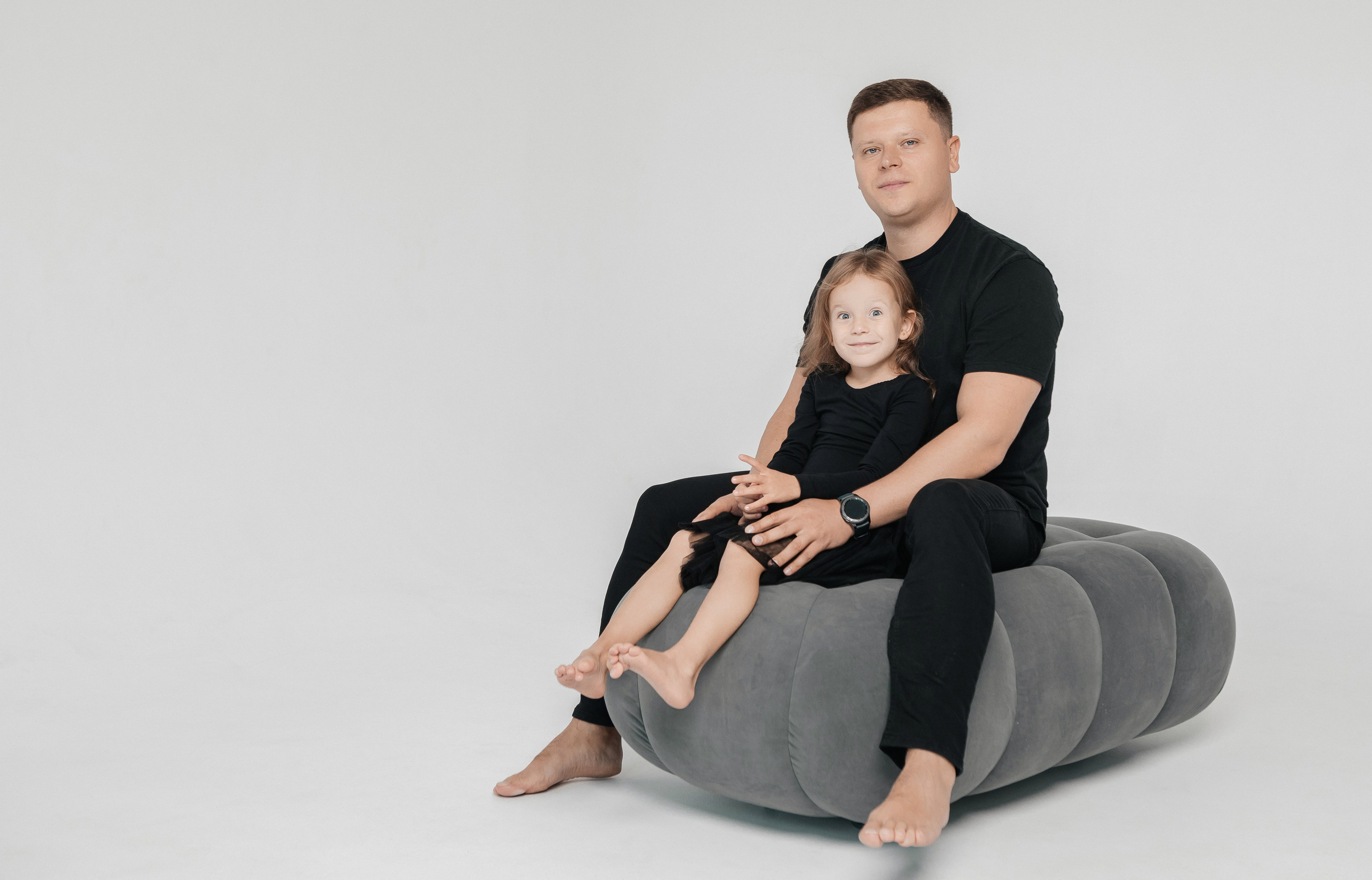 Семейная фотосессия в фотостудии. Свадебный и семейный фотограф Ибрагимова Мария из Екатеринбурга