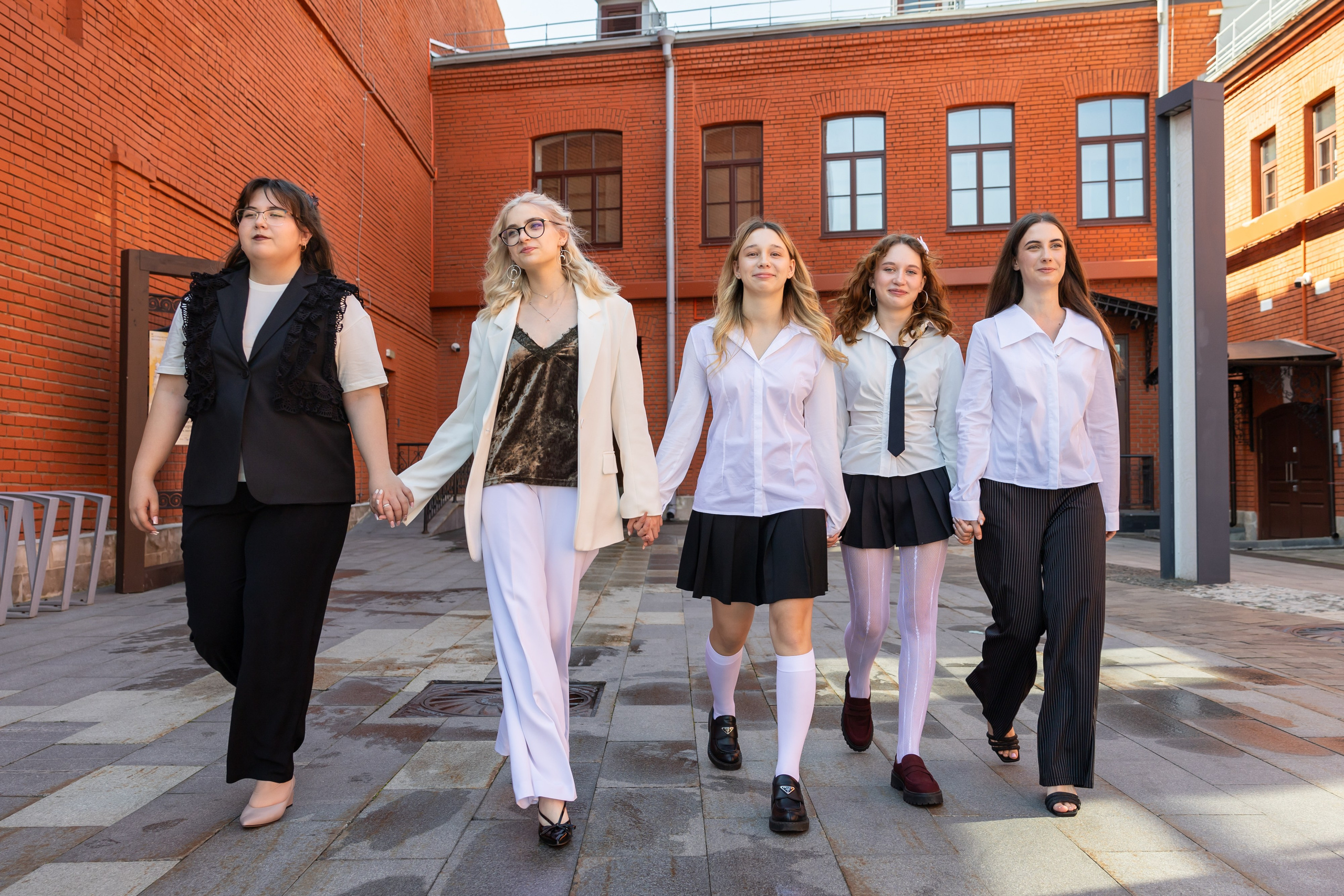 Школьная прогулка. Свадебная фотосъёмка в Москве, Туле