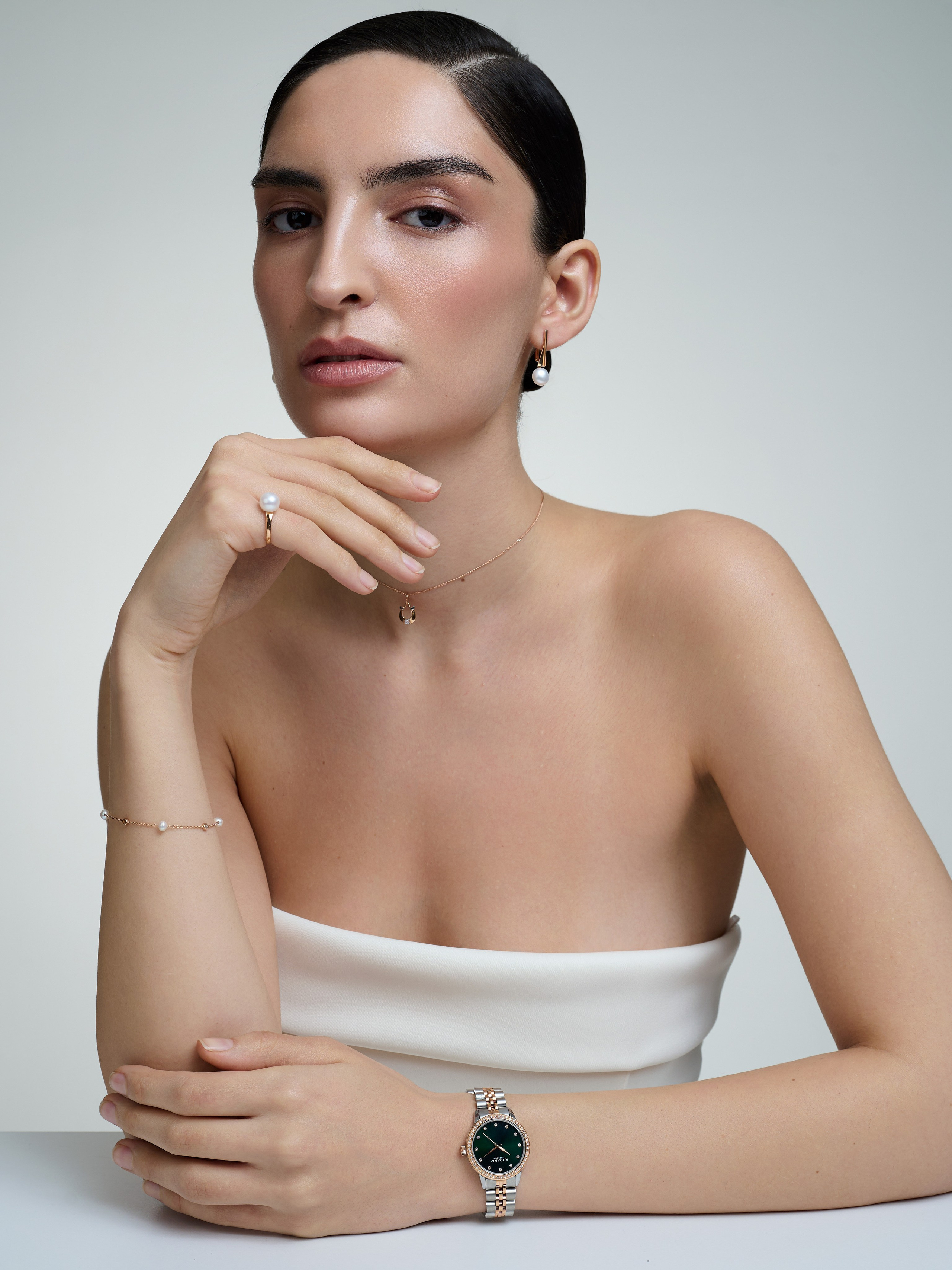 Каталог для бренда AllTime. Фотограф для брендов в Москве Ксения Чупрунова