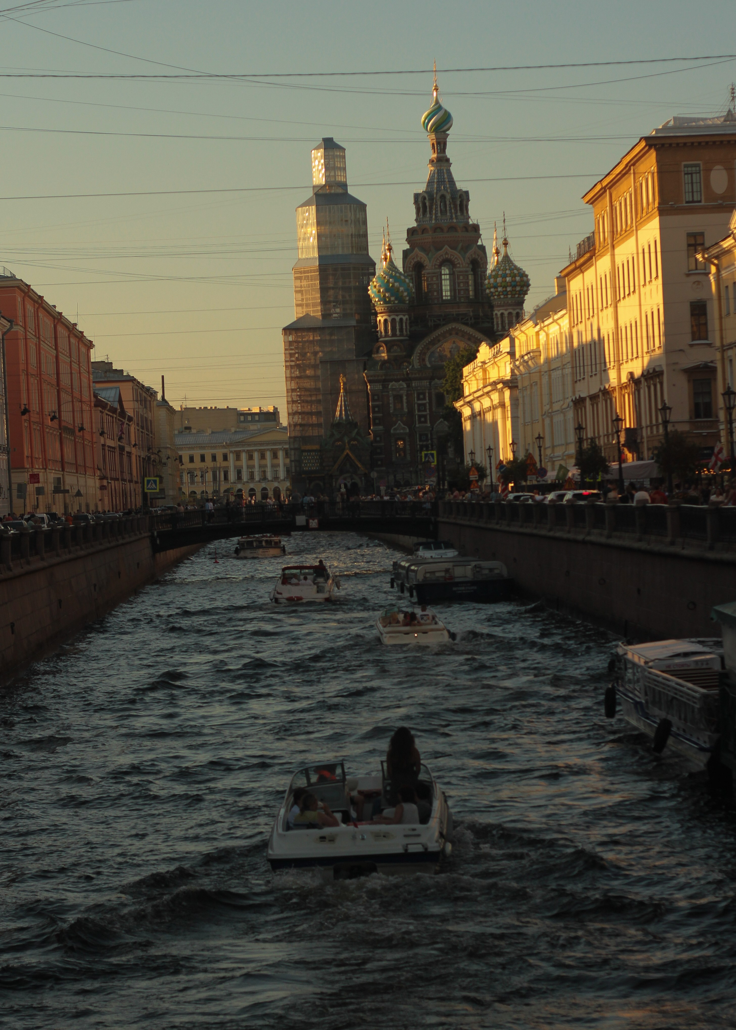 Казанский собор и Дом Книги. Портретный фотограф DanilNabody