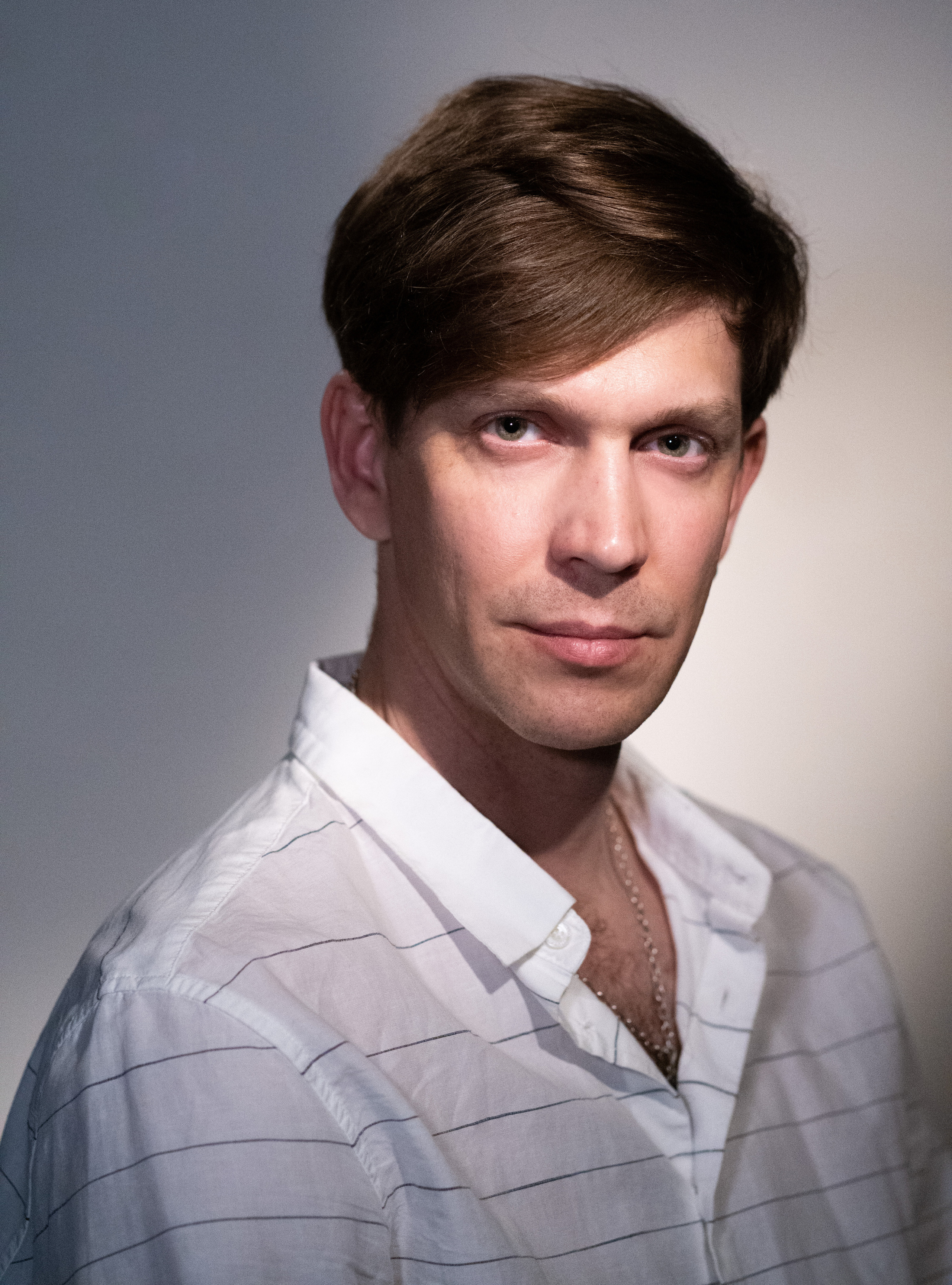 Мим Максим. Портретная съемка в Москве, студийный фотограф Игорь Фомин