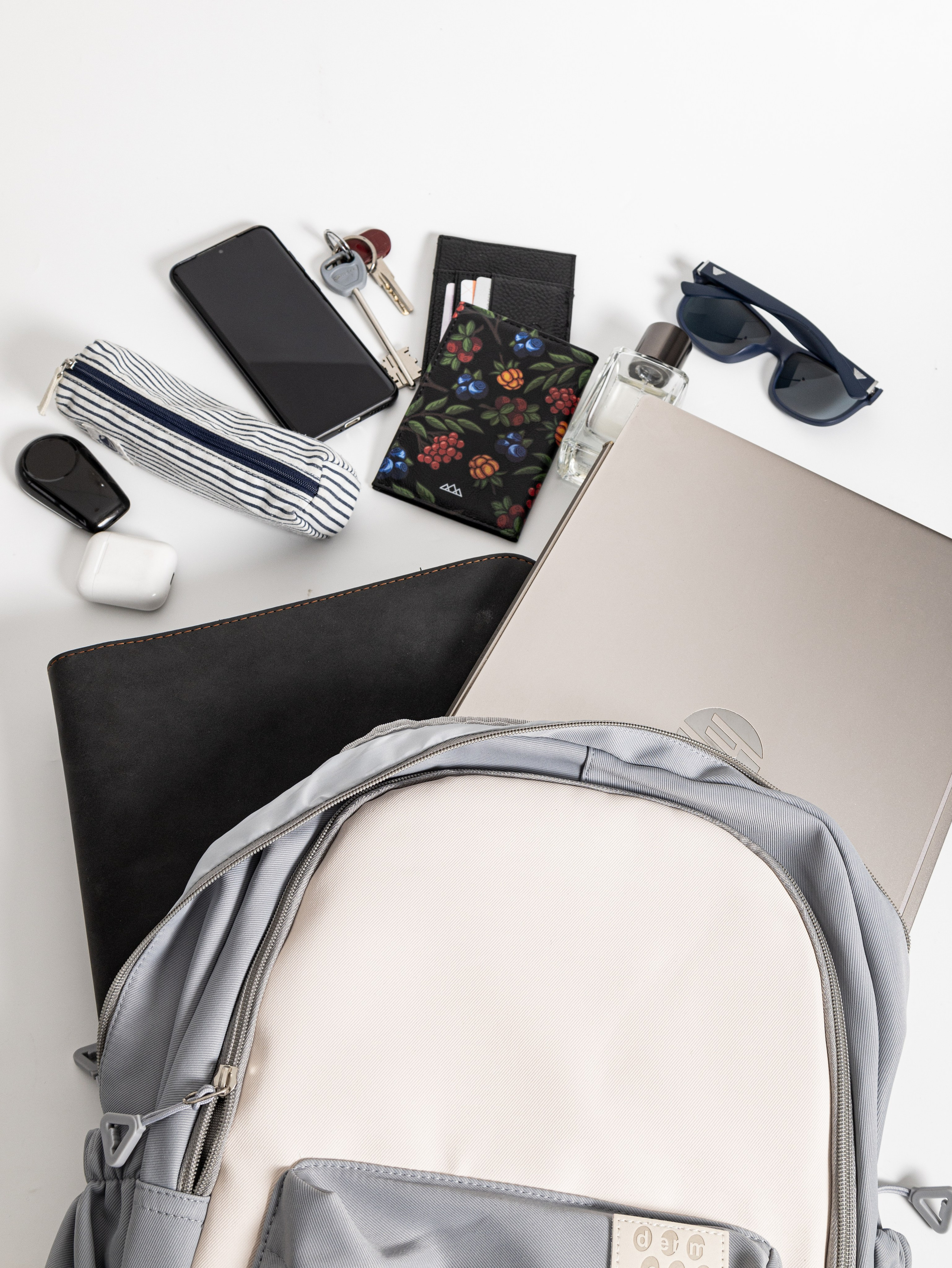 Фотографии изделий из ткани. Предметный фотограф в Москве и Московской области