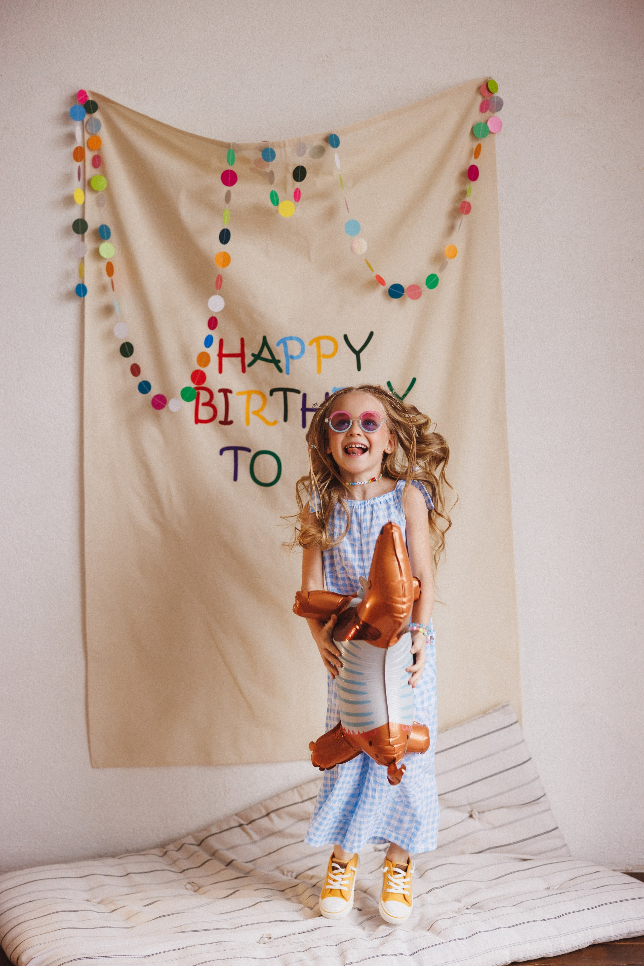 Яркая, весёлая фотосессия к Дню рождения. Фотостудия «Mestone», город Краснодар. Семейный и детский фотограф в Краснодаре Анна Трашкова