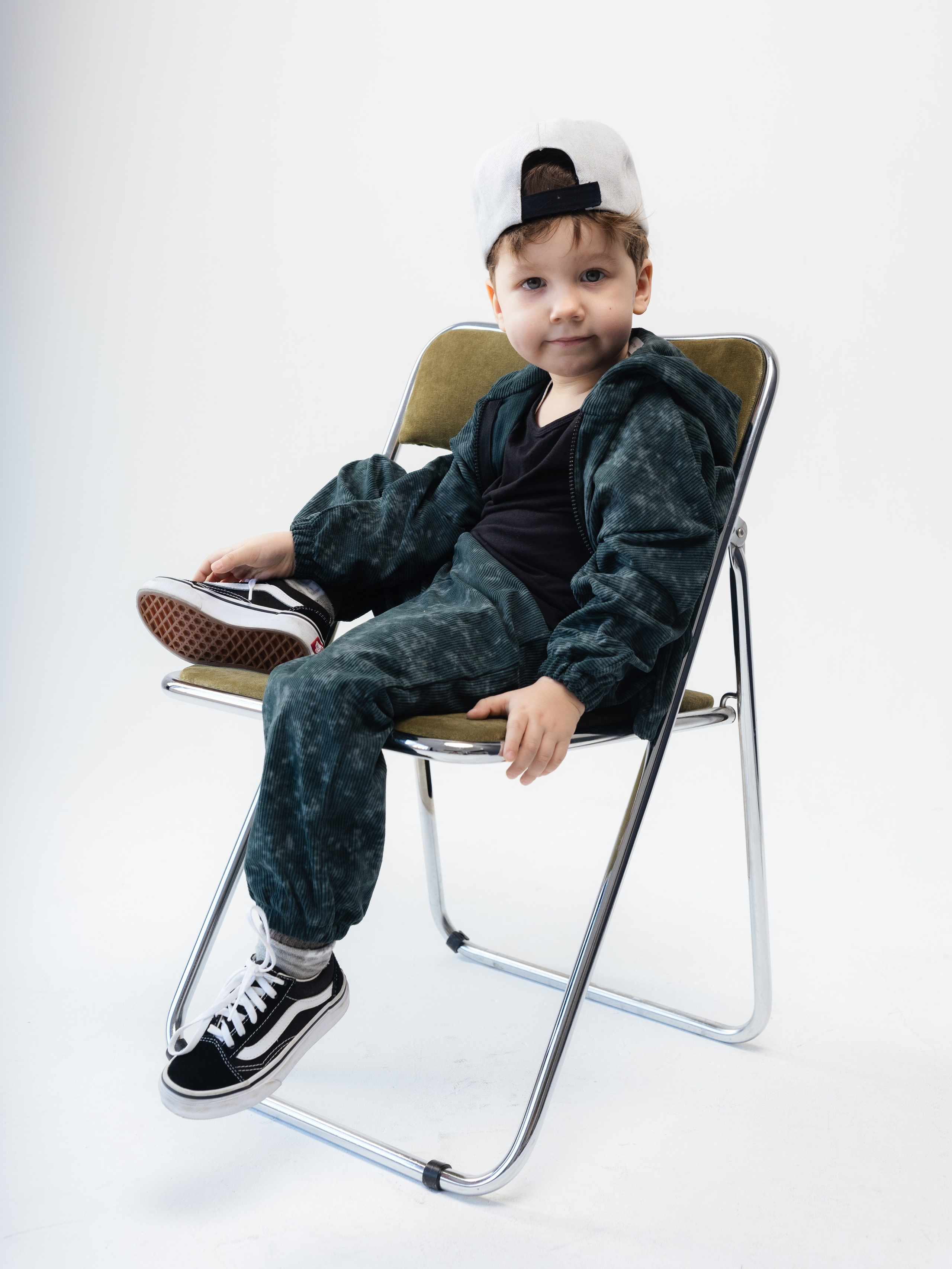 Tiny Bestie костюмы. Фотограф Иван Косарев