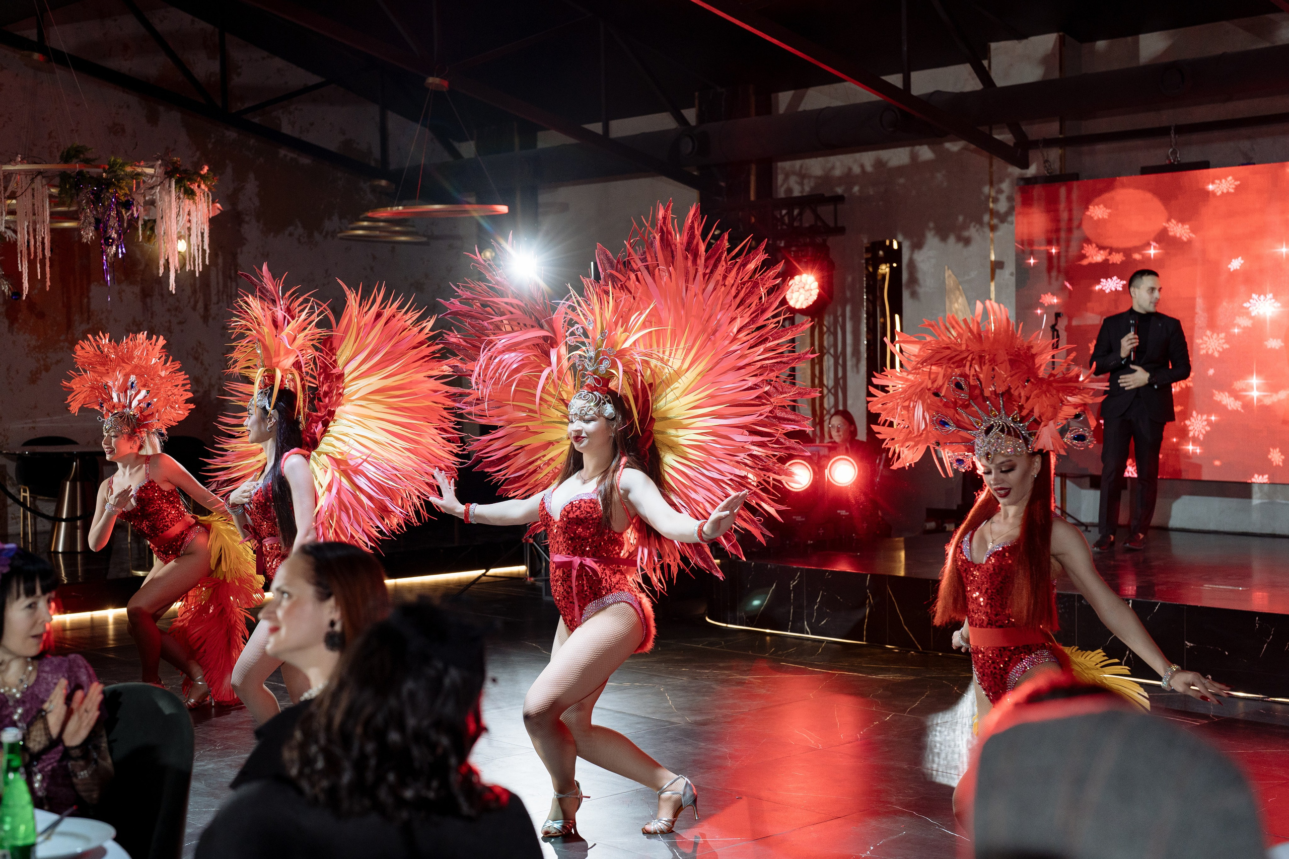 Альбион Тур