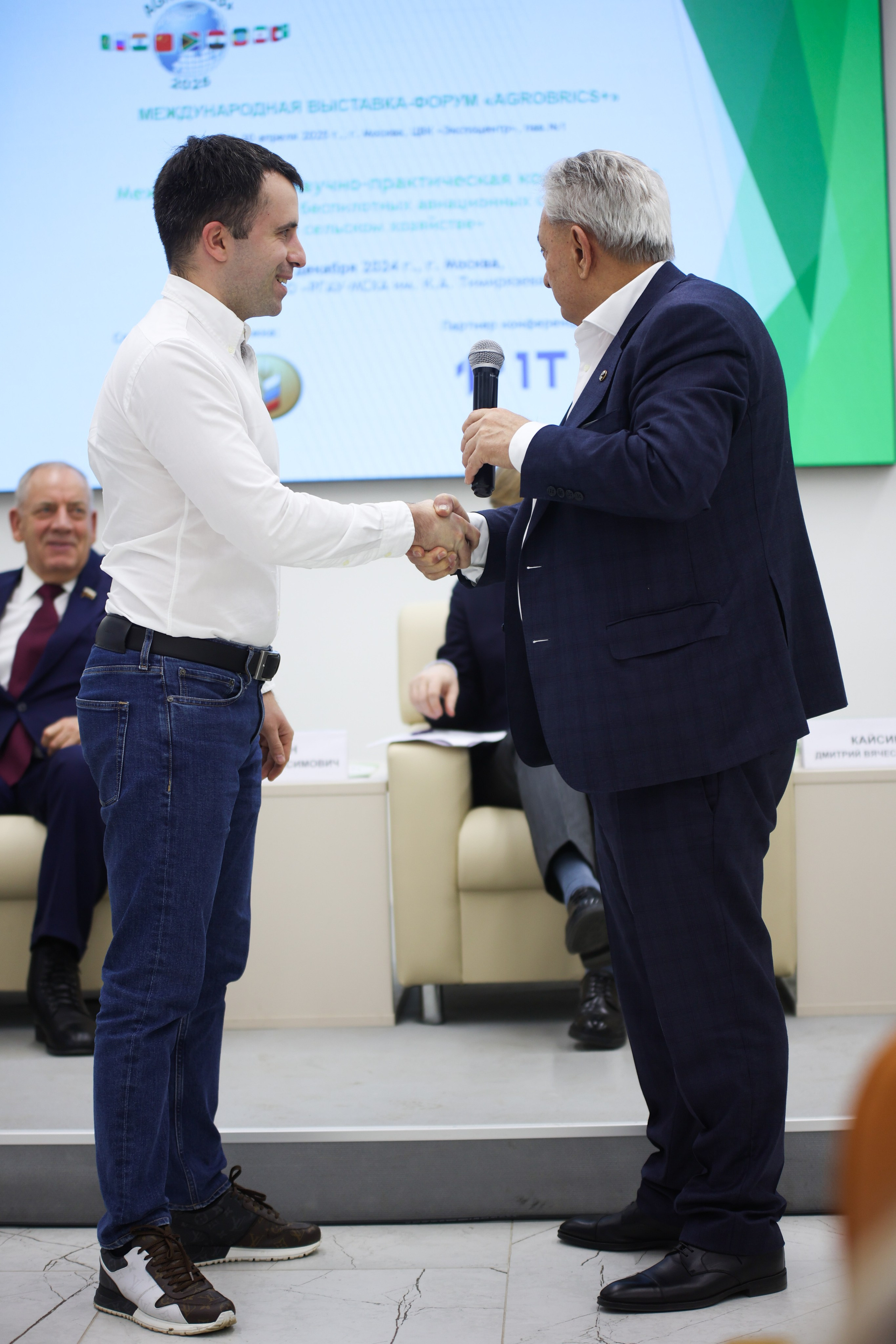 AGROBRICS. Концертный и репортажный фотограф в Москве и Санкт-Петербурге Мария