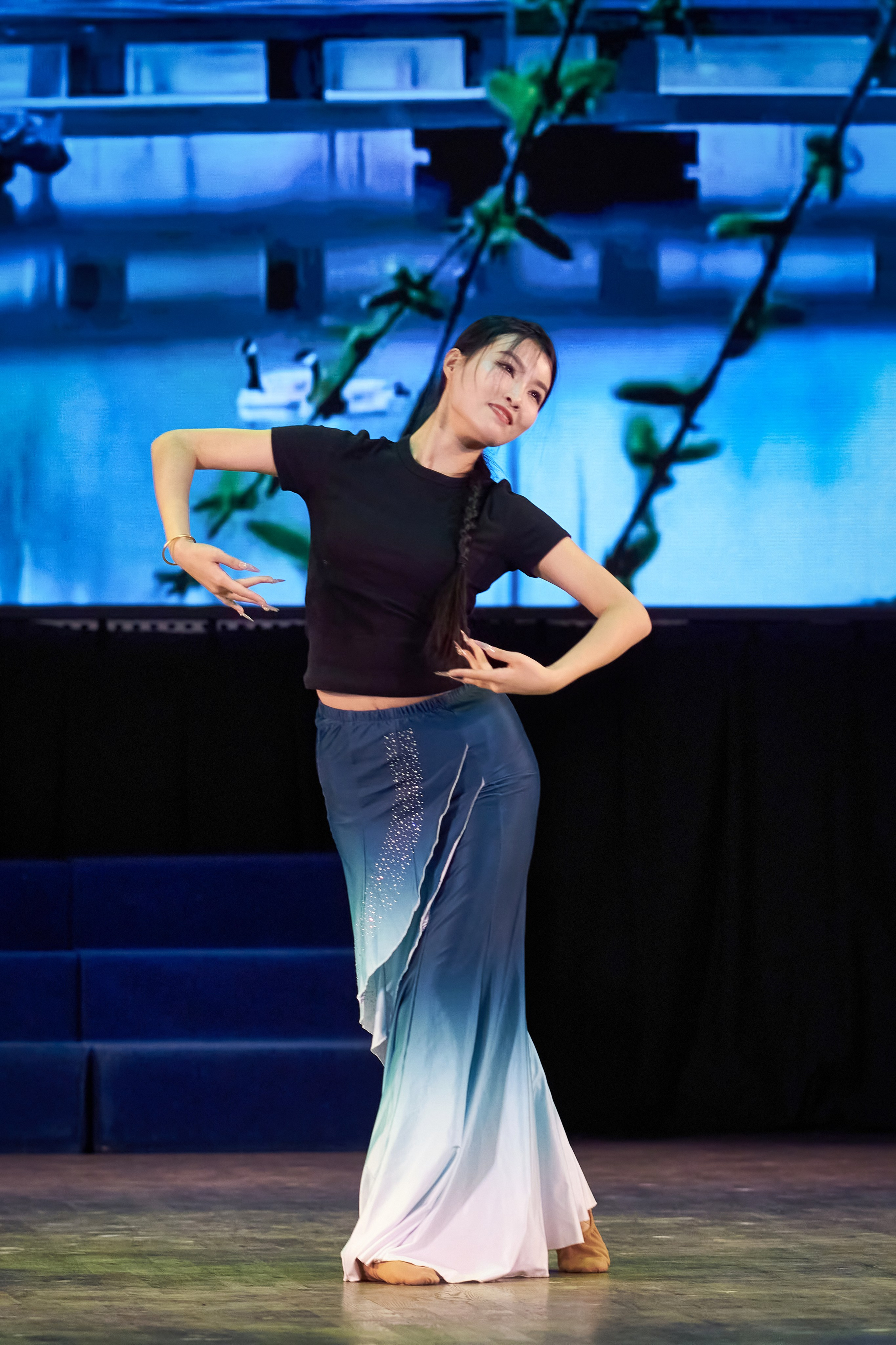 Лю Вэй. Китай. Танец встречи с весной