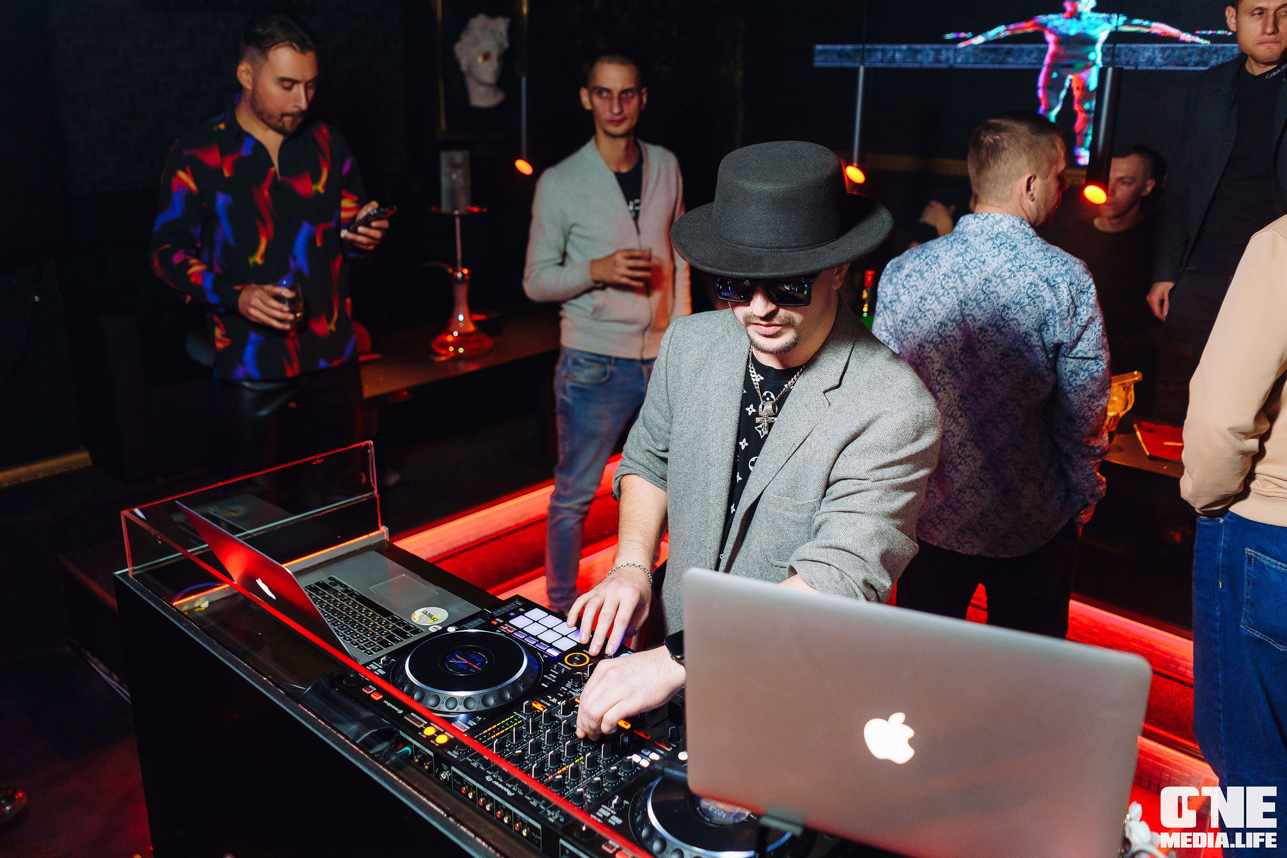 Фоторепортаж из Secret. One Media Life: фоторепортажи, фотоотчеты с мероприятий и заведений