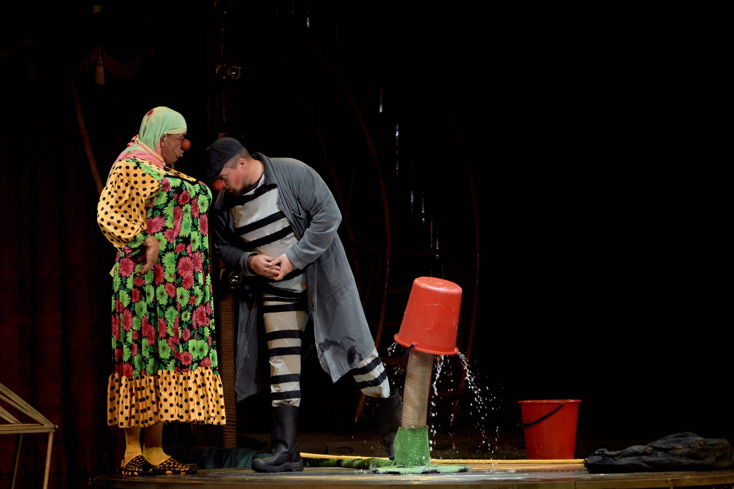 Цирк «На воде». Фотограф