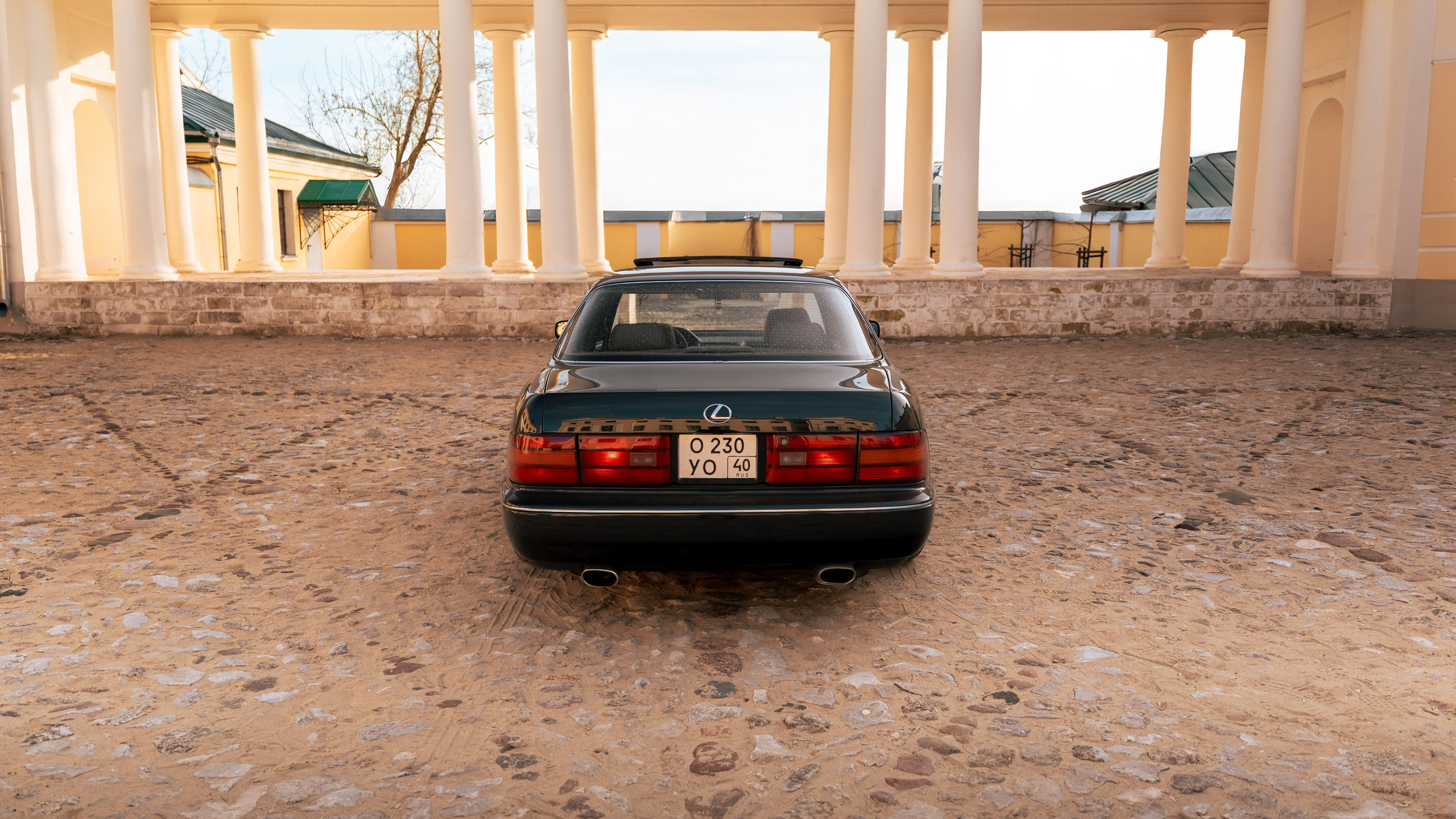 Фотографии Lexus LS400