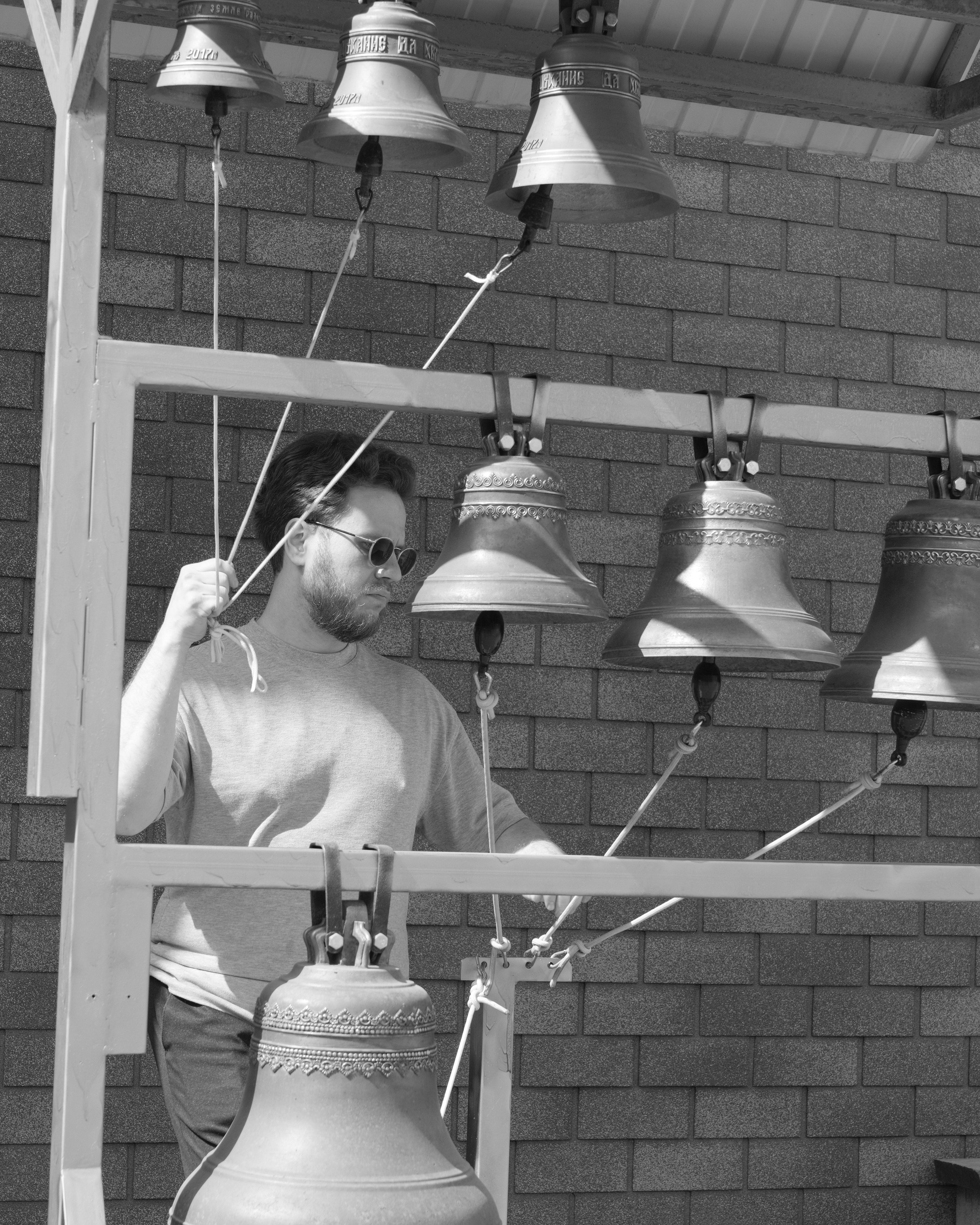 Вста-вай,А-дам,и-ди к Бо-гу..