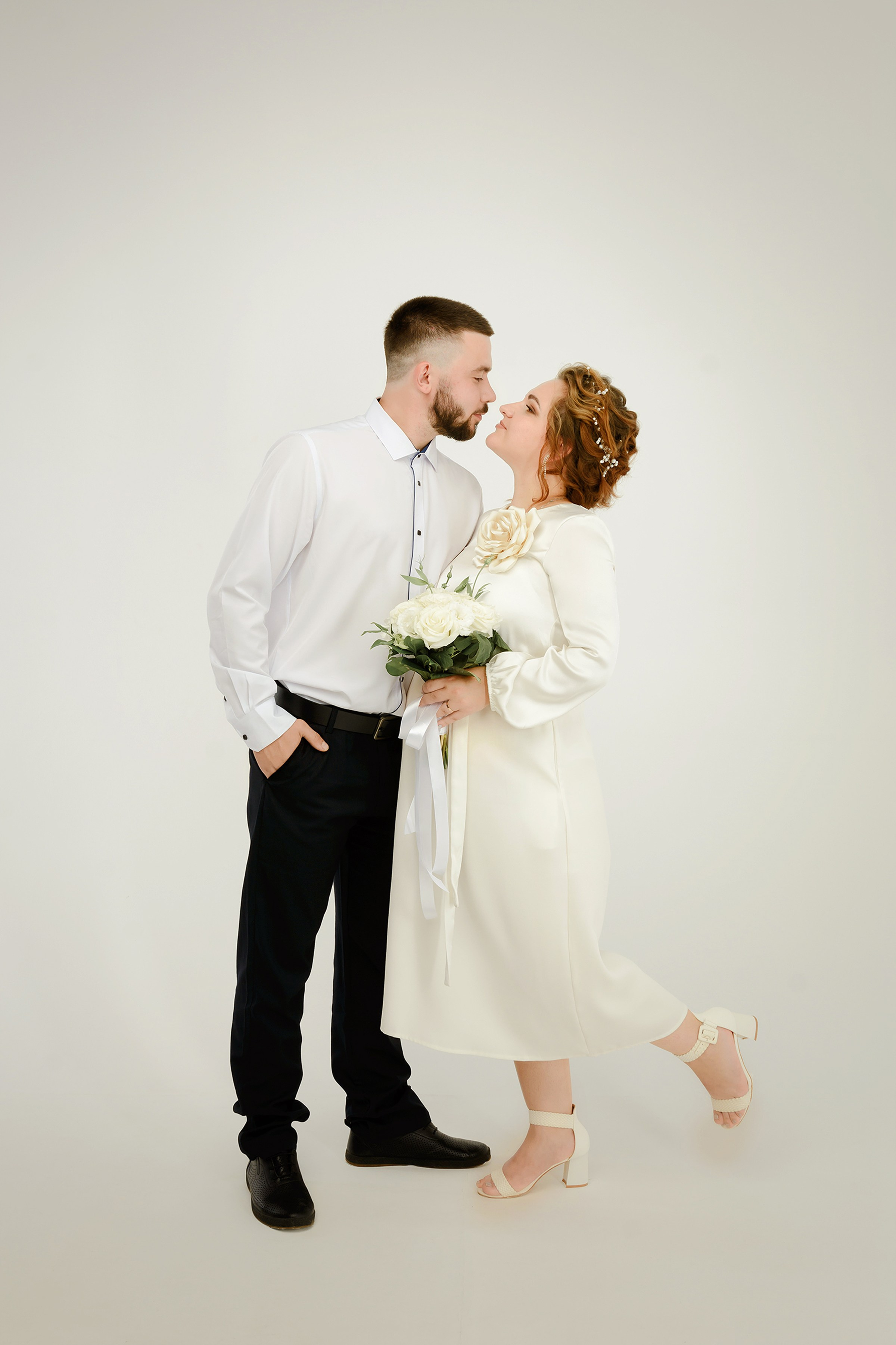 Свадебные фотосессии в фотостудии Тольятти. Фотограф Оксана Сафонова г. Тольятти