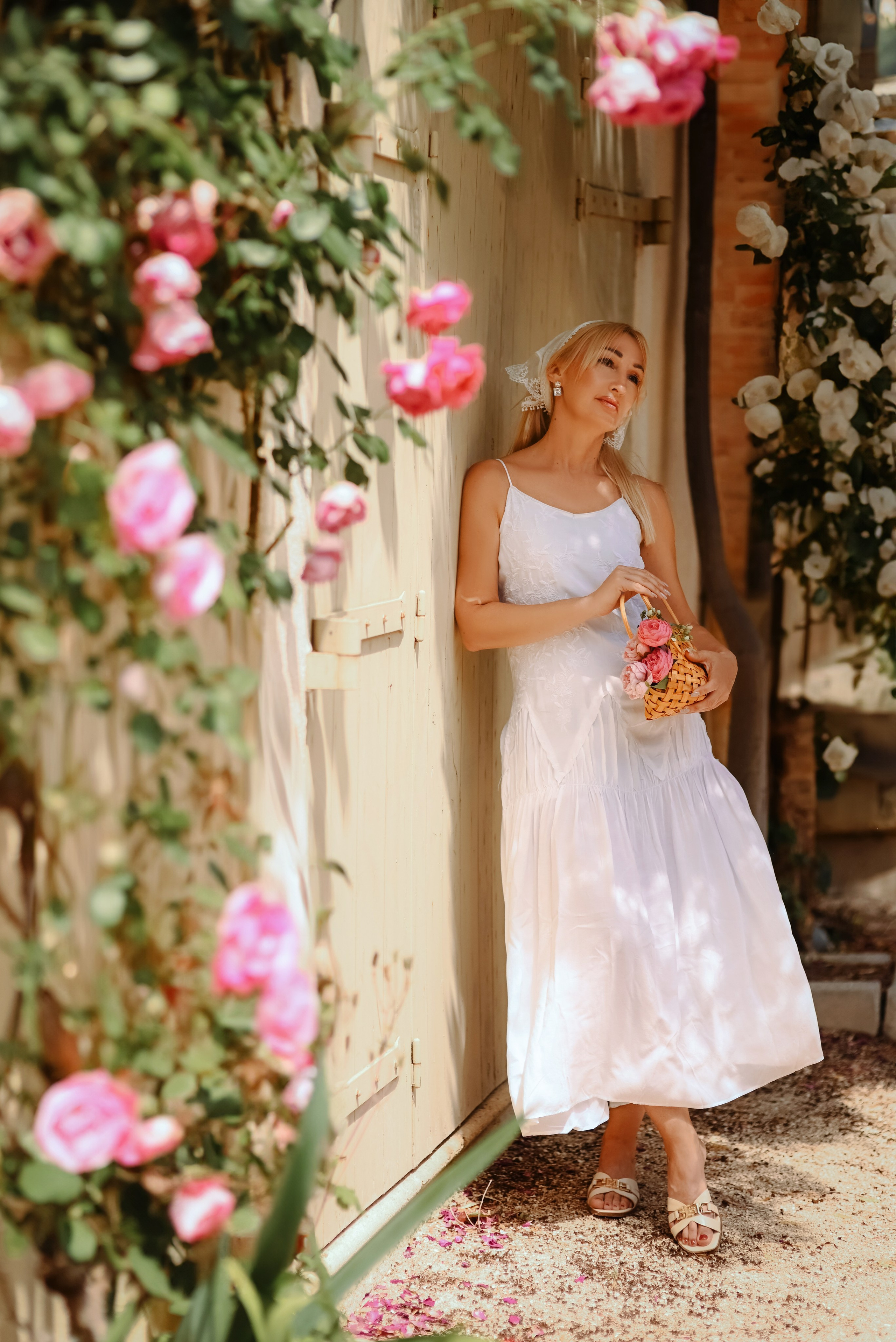 Séances photo dans les villages de Provence. Photographer in Provence Julia Lipiainen