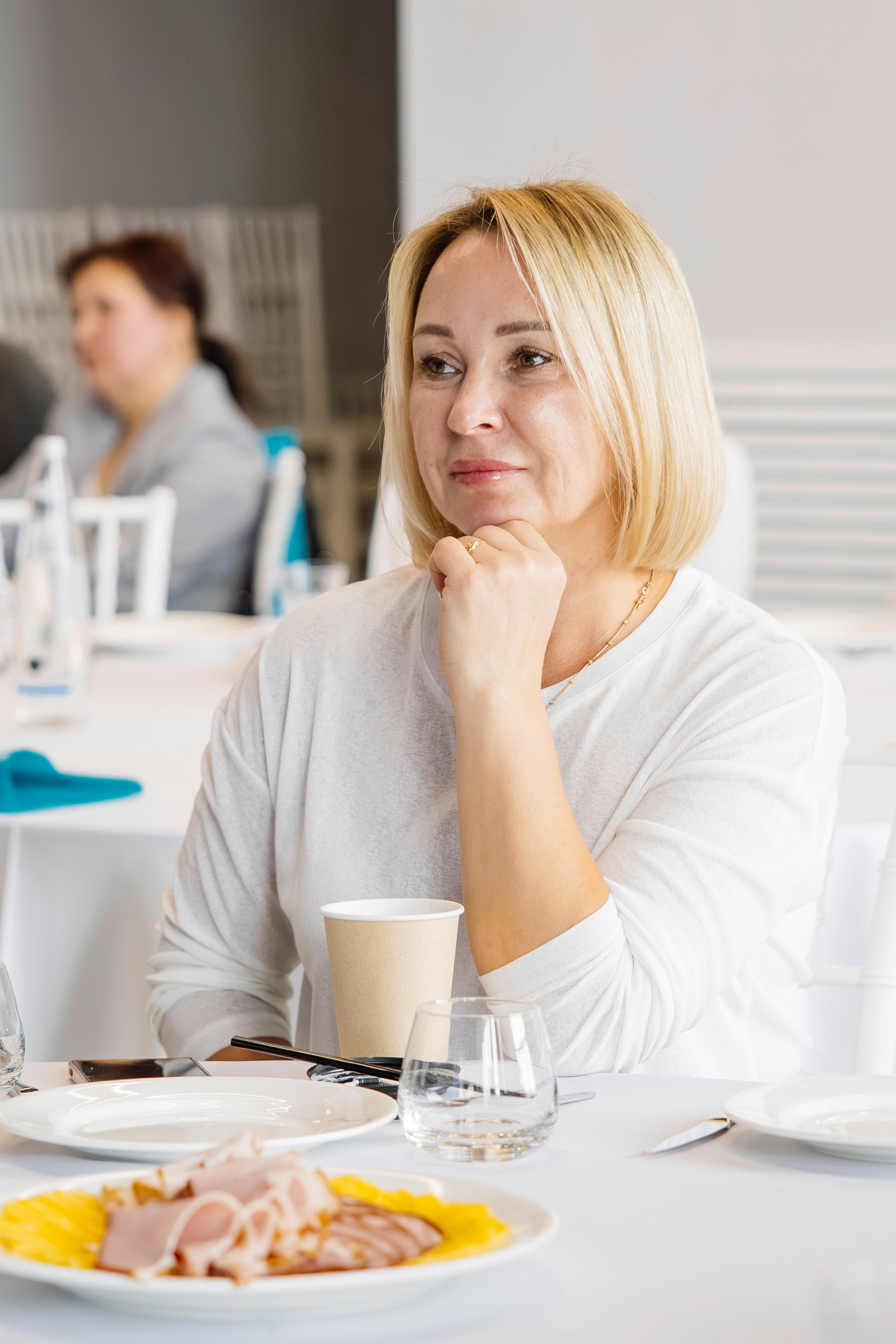 Империя Изобилия — выступления спикеров для предпринимателей. Свадебный фотограф в Иркутске Бобылев Никита