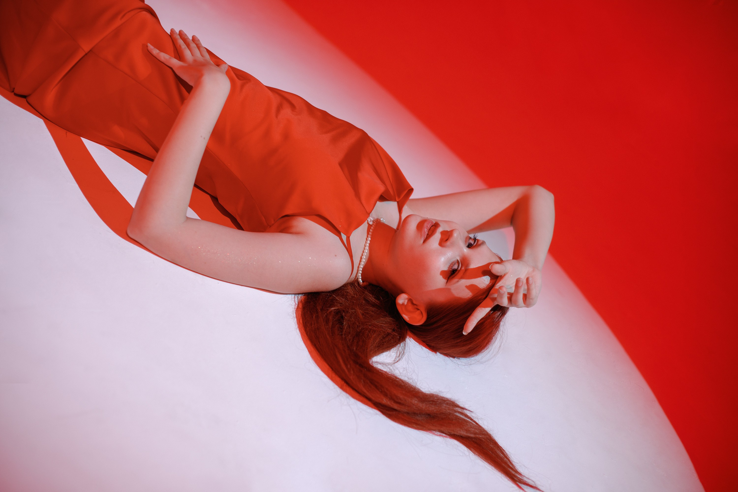 RED DRESS. Polaroud love