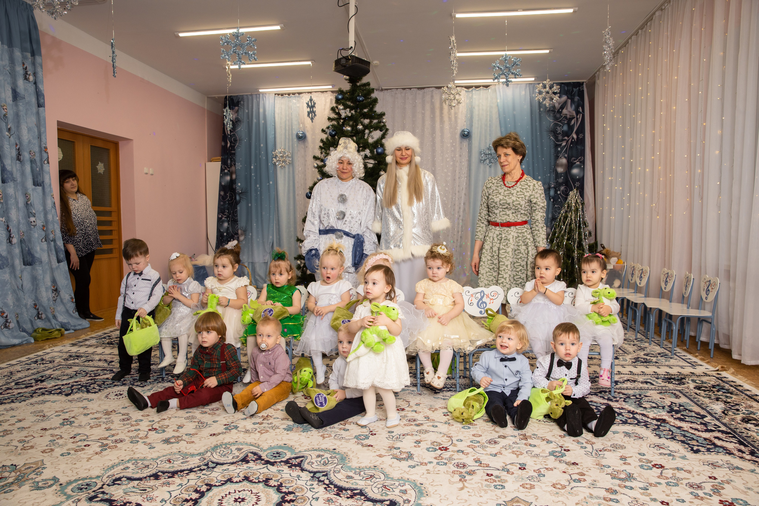 Новогодний утренник Успех. Фотограф в Железнодорожном и Балашихе