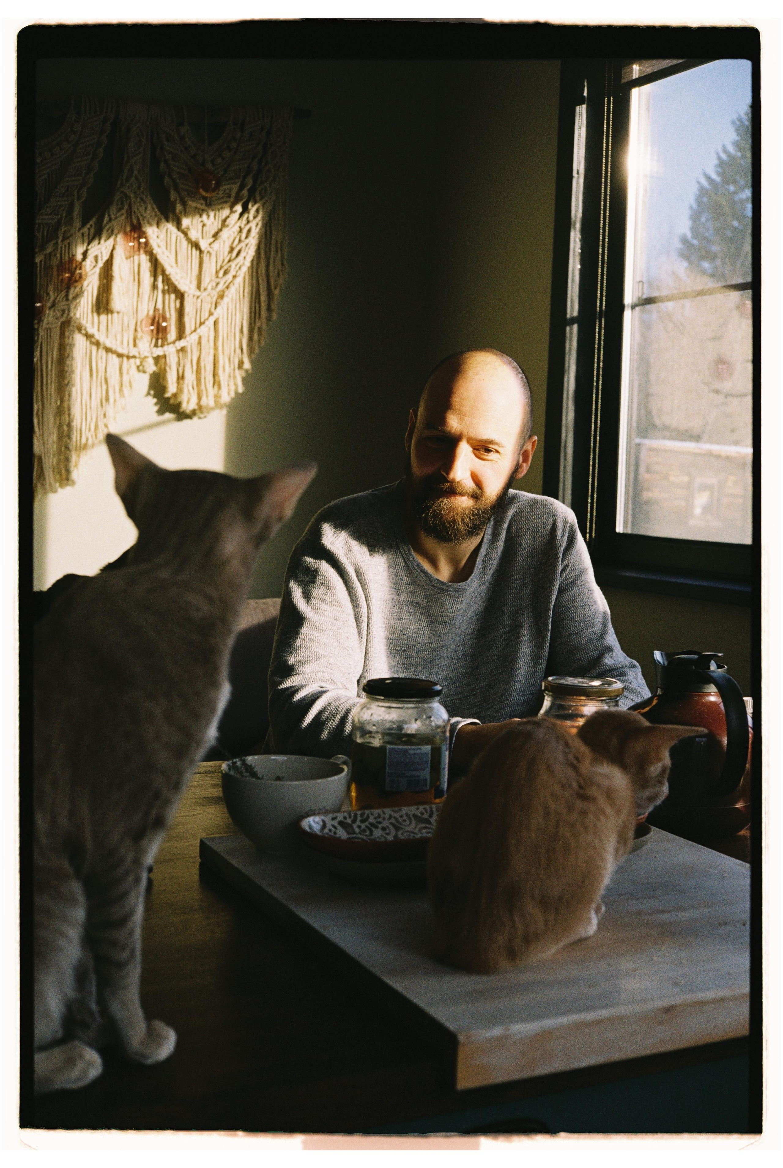 Morning routine. @tomrus: Рустам Шагиморданов — фотограф