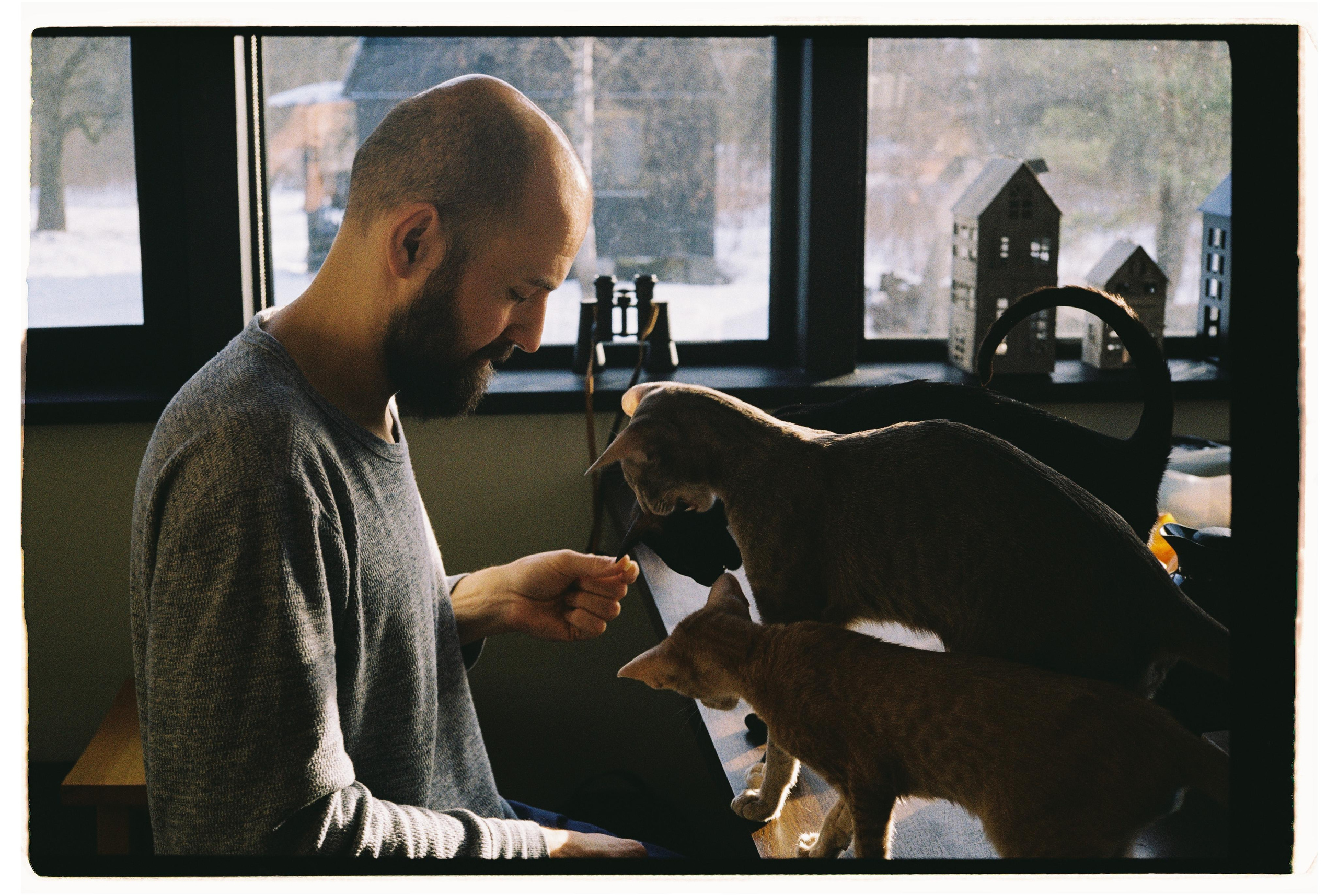 Morning routine. @tomrus: Рустам Шагиморданов — фотограф