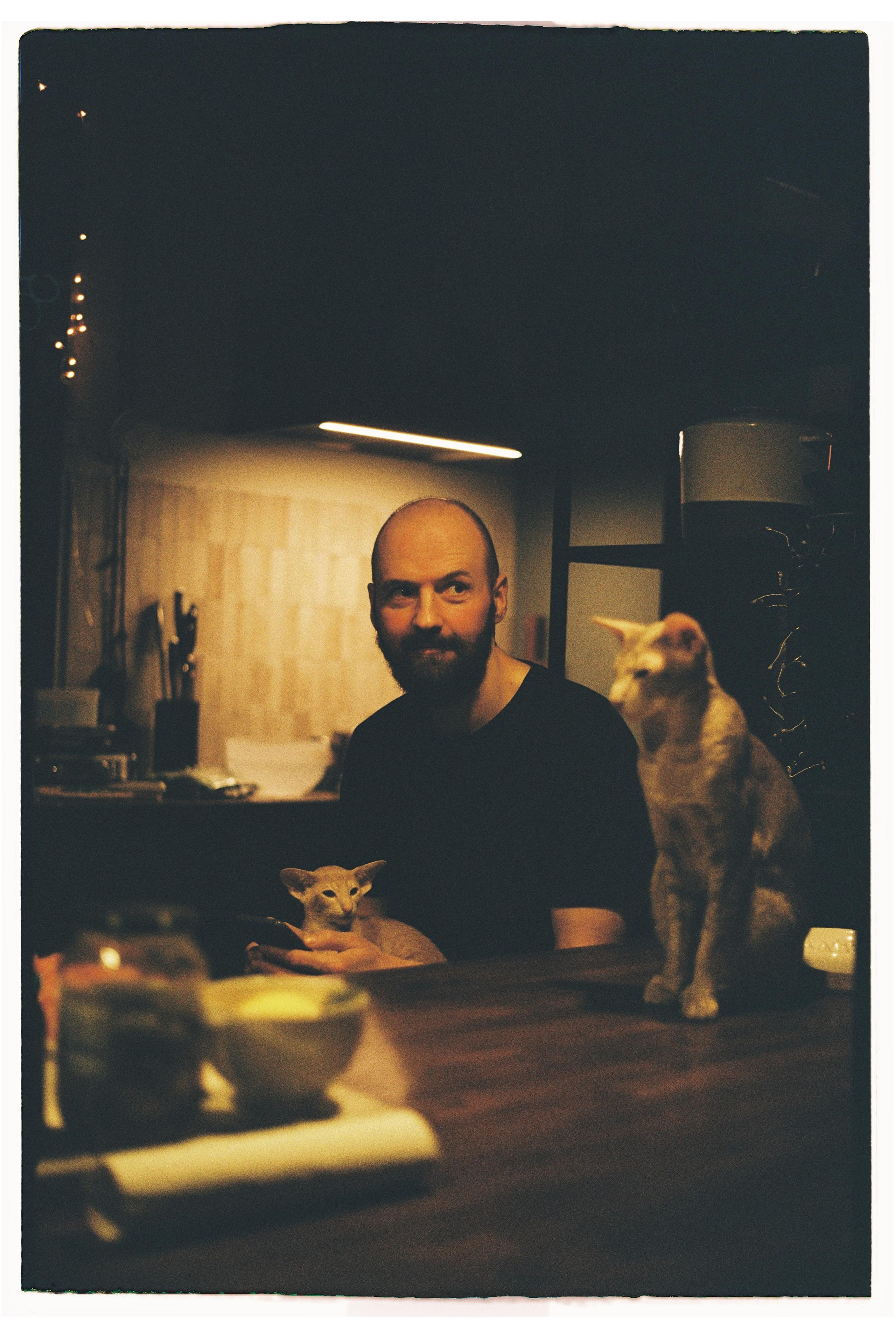 Morning routine. @tomrus: Рустам Шагиморданов — фотограф