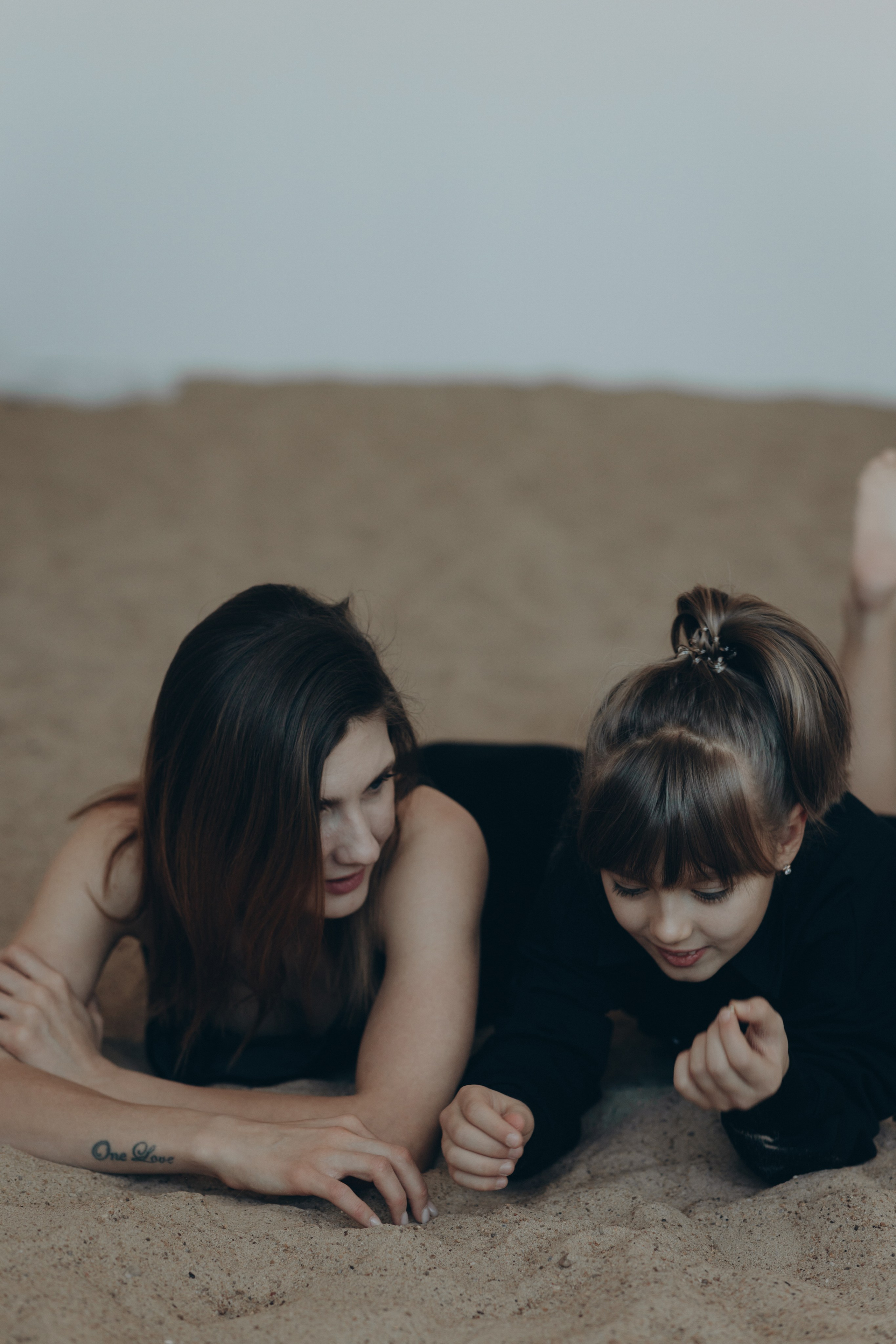 Лена и Маша. Фотограф Ксюша Белоносова