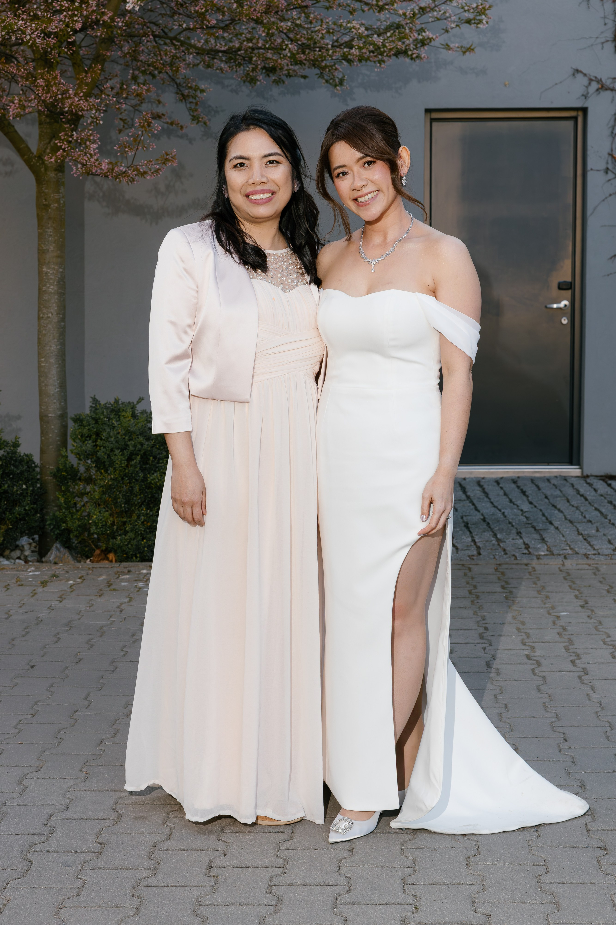 Vaclav & Kanokpan. Wedding photographer Europe