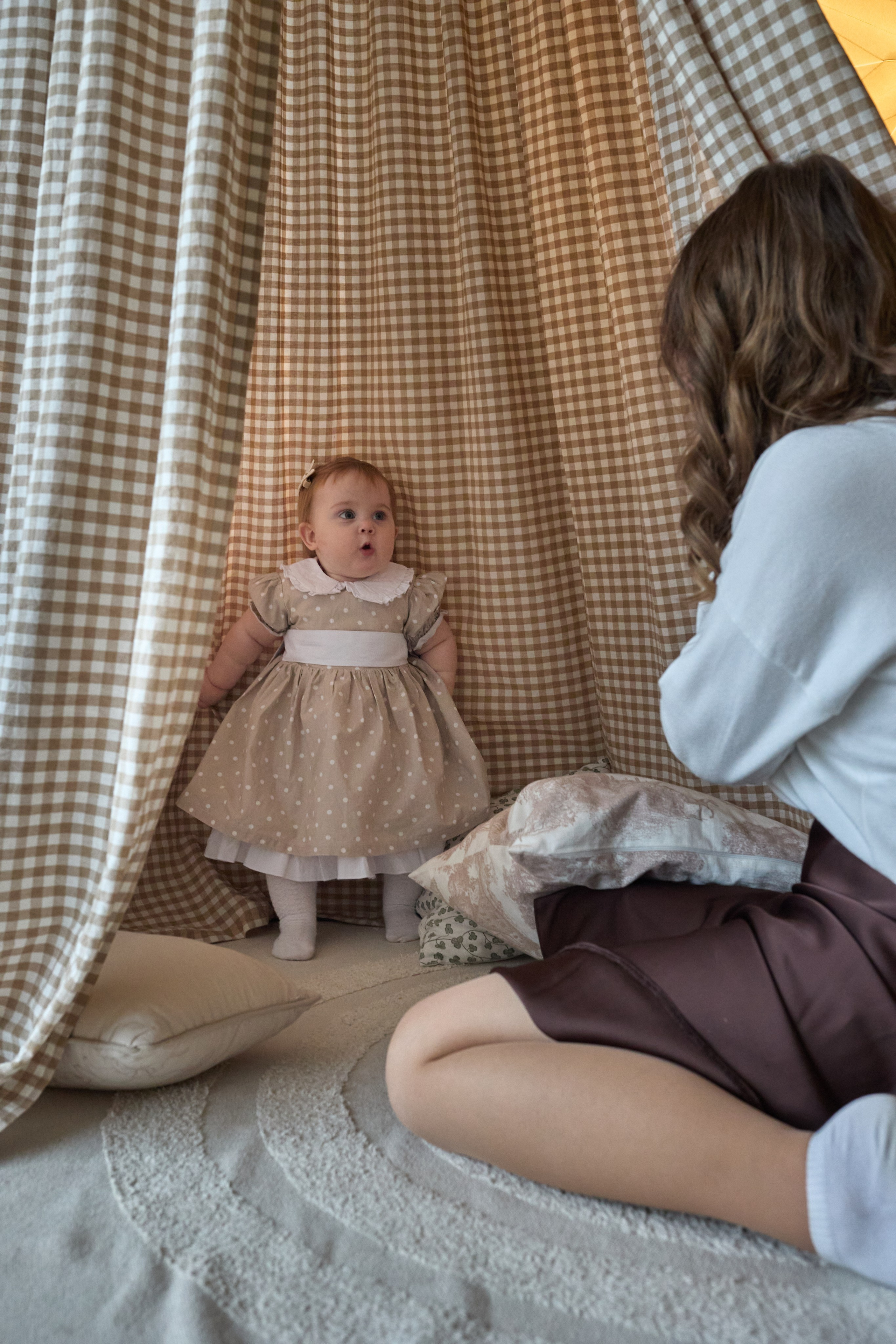 Новогодняя семейная фотосессия на годик в студии Forest