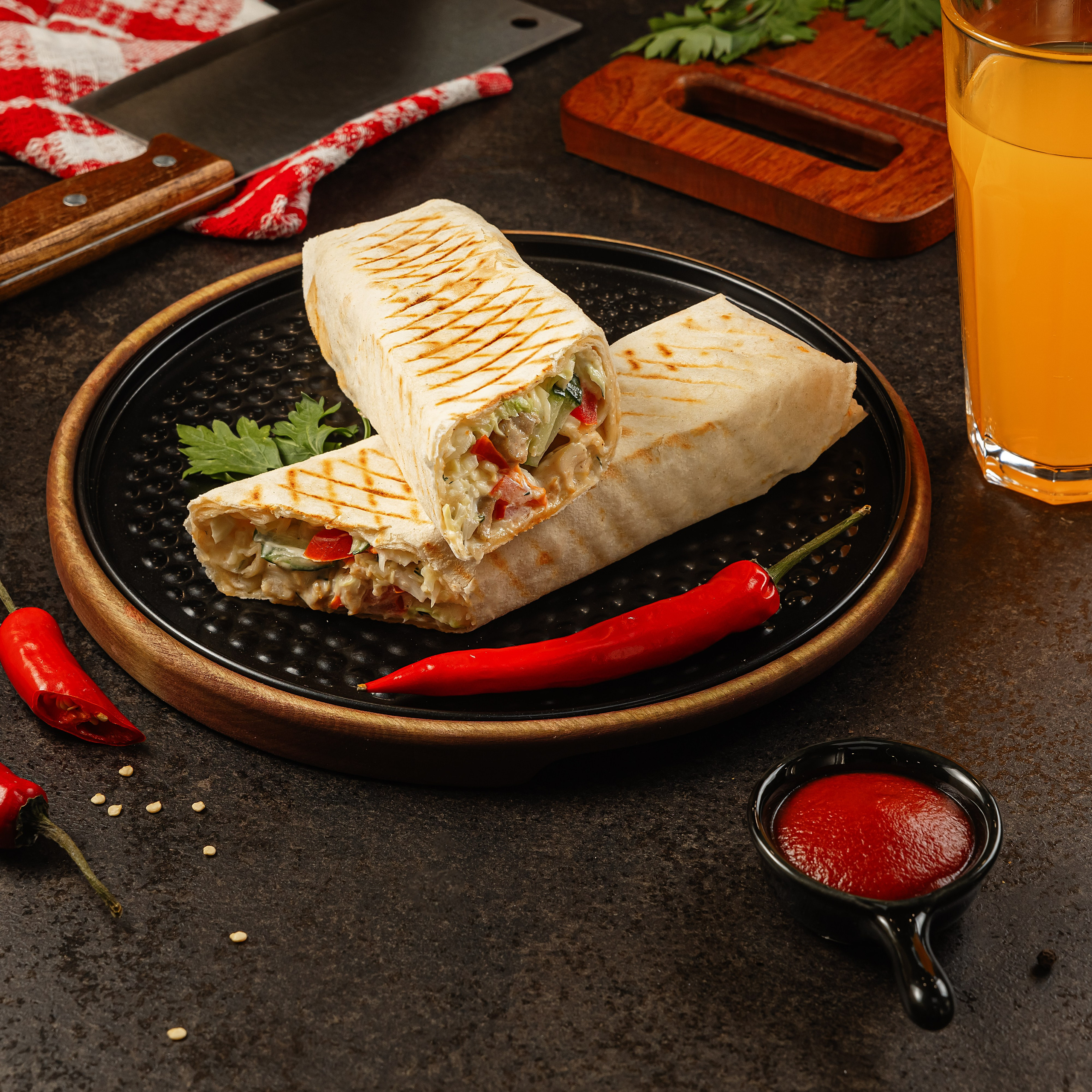 @FoodStatiom. Фотограф и видеограф в Улан-Удэ: Аюна Габагуева и Артём Шаханов