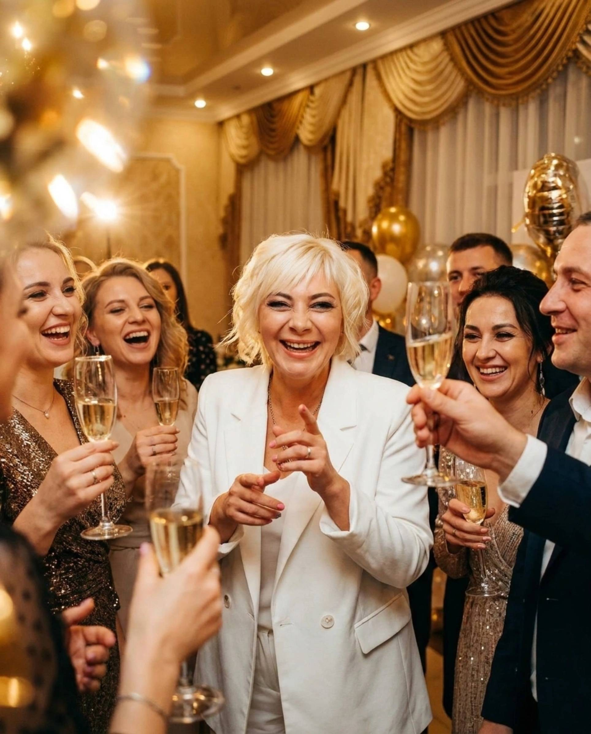 Ведущая Жанна Забойная. Ведущий, Тамада, DJ, фото в Перми. Хорошее настроение