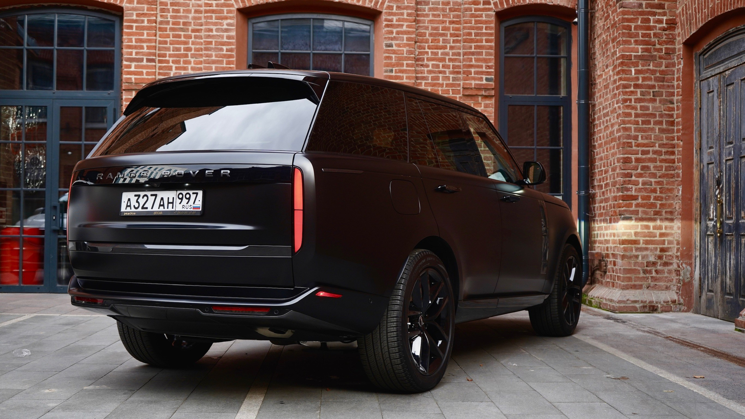 Range Rover. Никита Смирнов — фотограф в Москве | SMIRNOW MEDIA