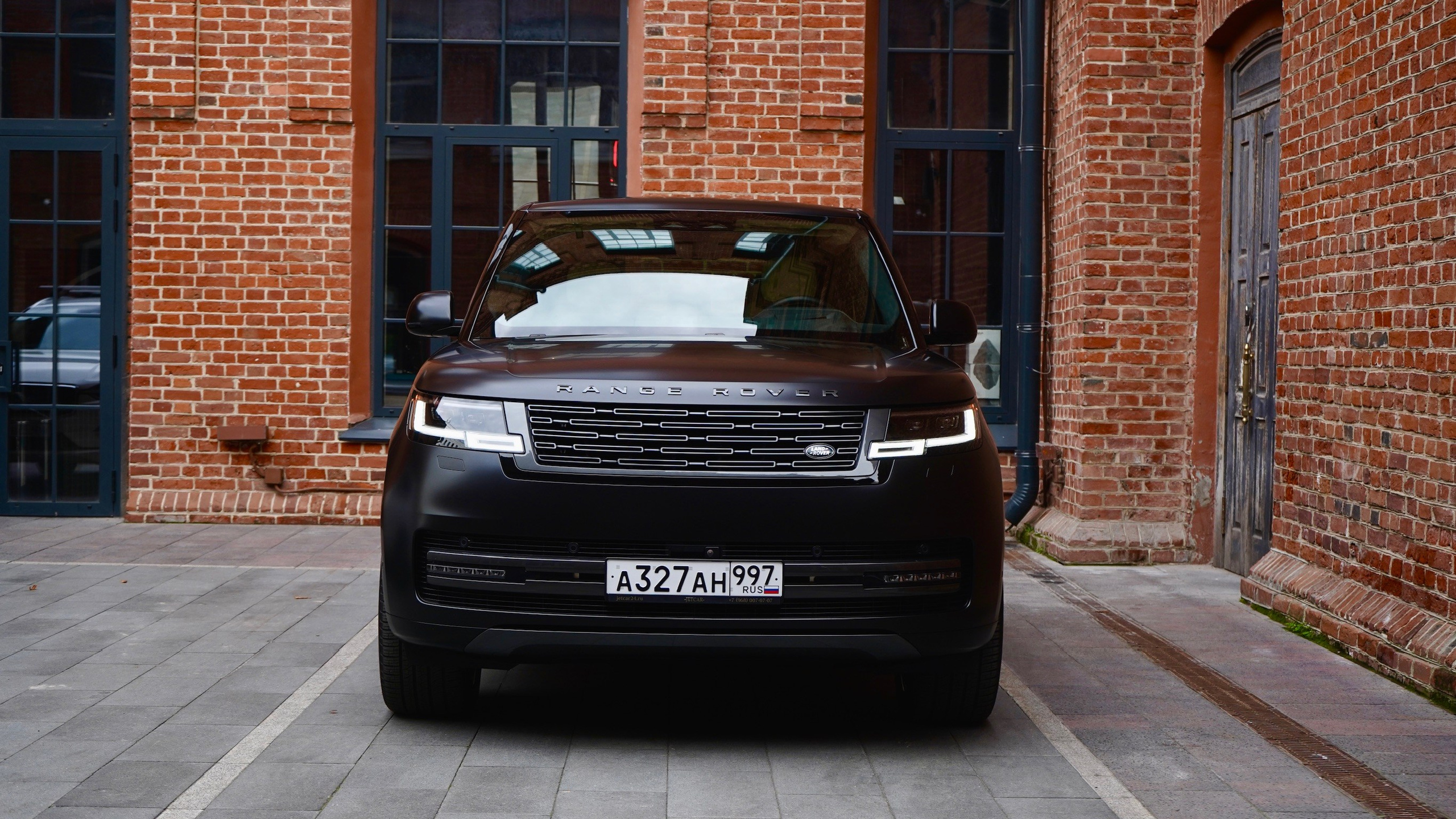 Range Rover. Никита Смирнов — фотограф в Москве | SMIRNOW MEDIA