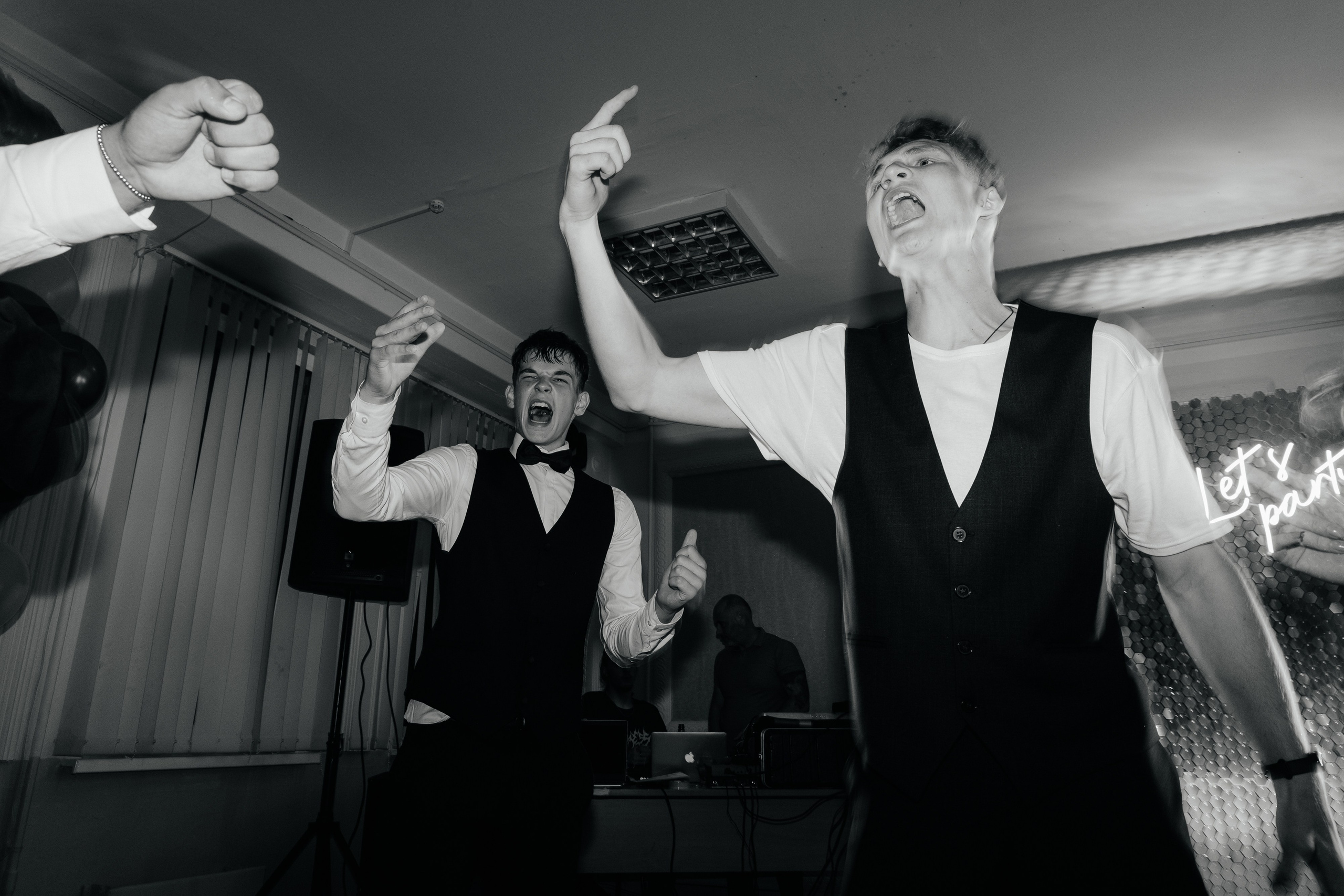 Школьный выпускной 2024 год в Соколе (Минск). Свадебный фотограф в Минске/Беларуси Сергей Спиридонов