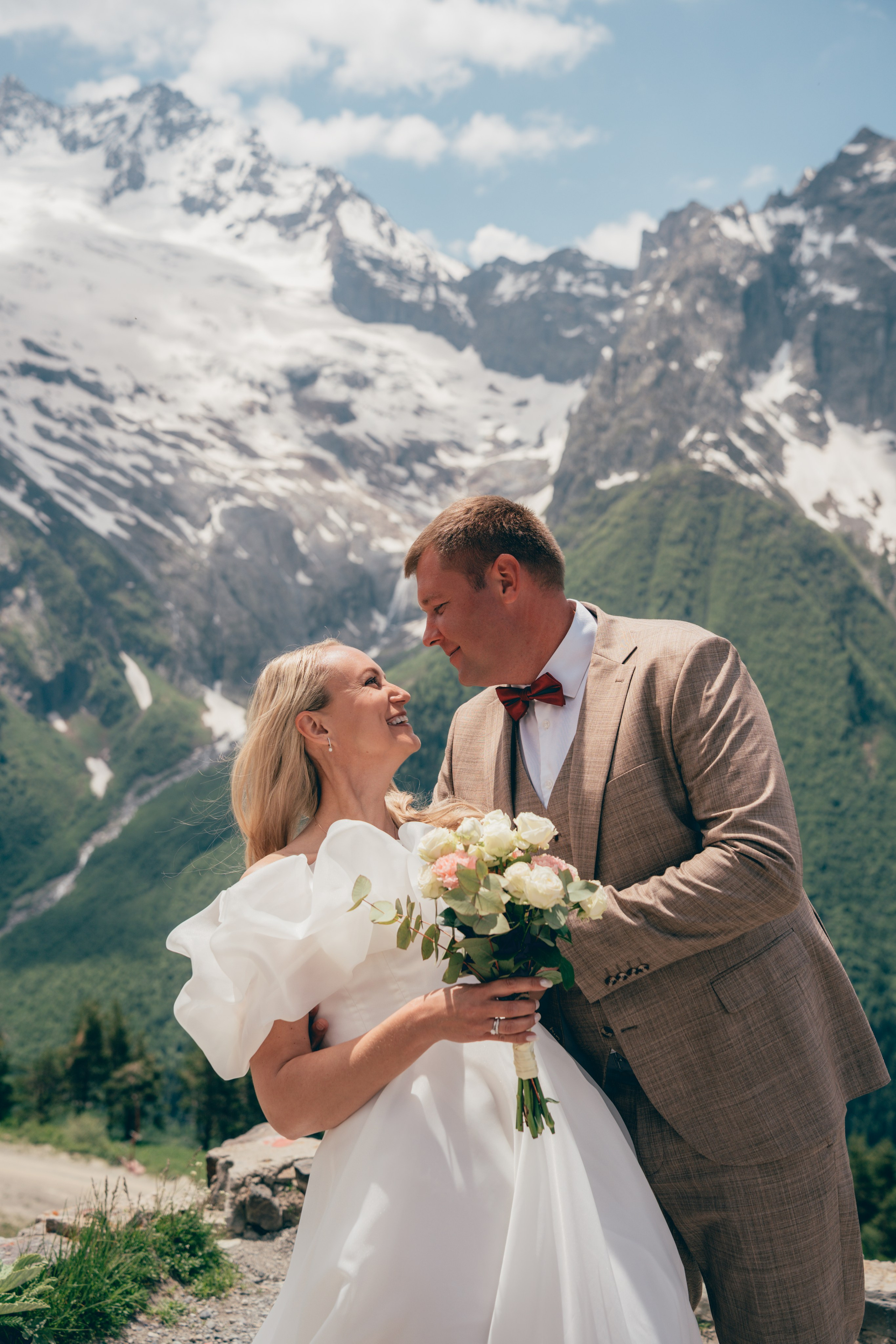 Съемка для брендов одежды КМВ Пятигорск, Железноводск, Ессентуки, Кисловодск Архыз Домбай Фотосессия. Фотограф КМВ|ГОРЫ Пятигорск Железноводск Ессентуки Кисловодск Домбай Архыз Эльбрус