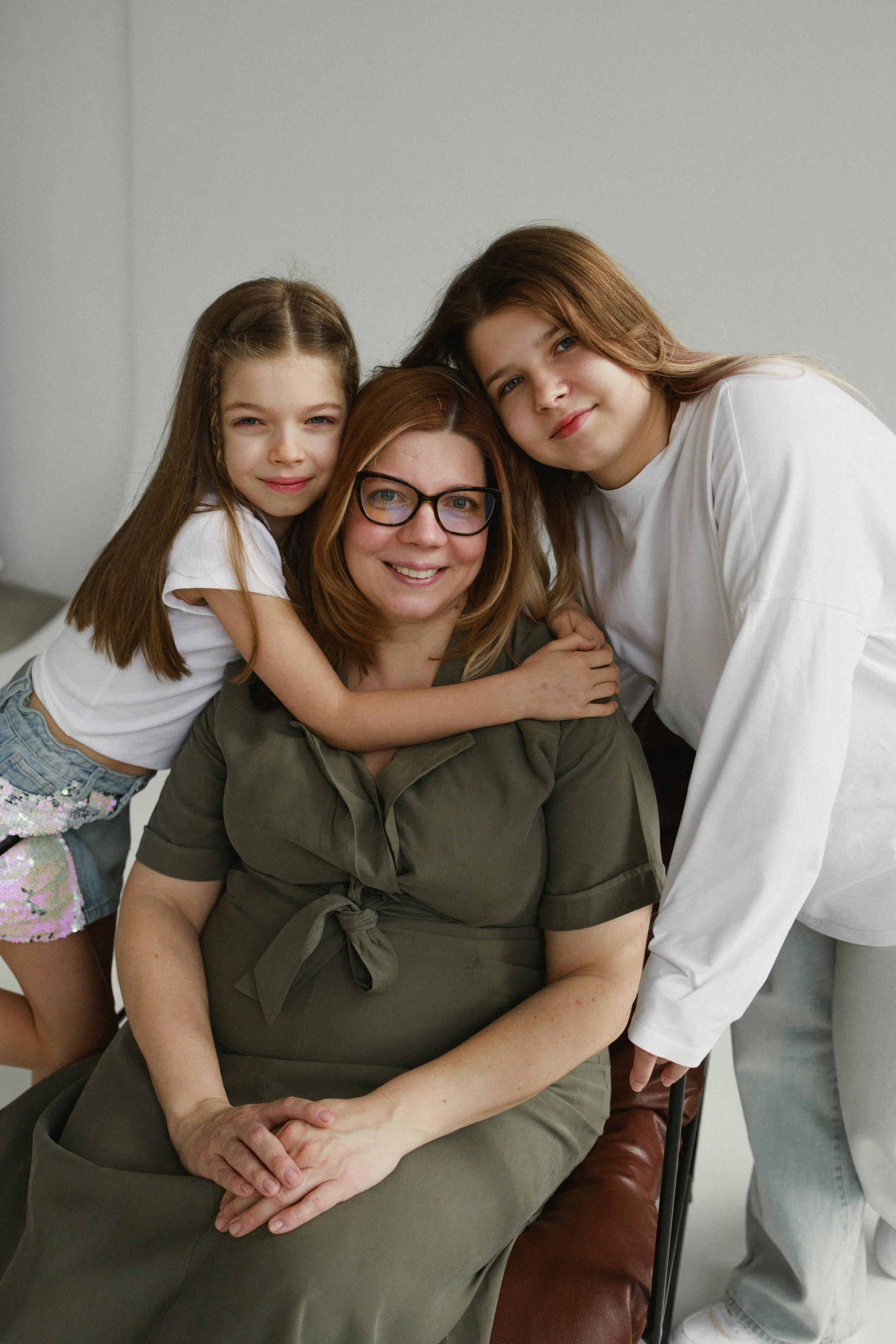 Семейная фотосессия сестричек. Семейный видеограф в Москве Элина Ладова