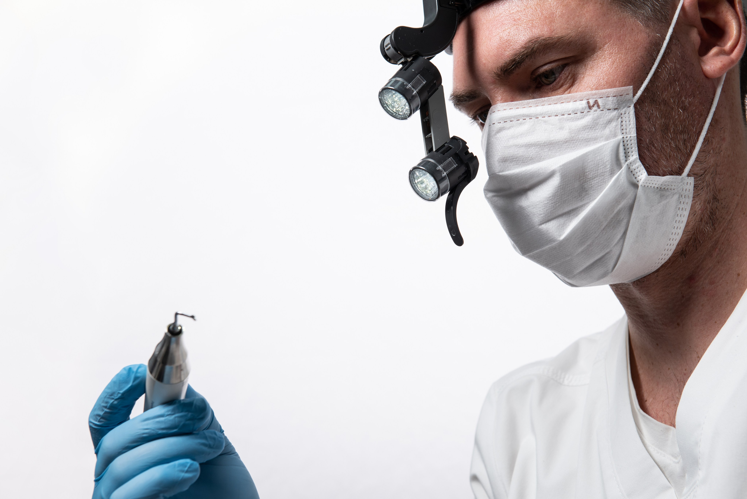 Кужаков Николай — корпоративная съёмка, бизнес портрет. Рекламный и имиджевый фотограф Кужаков Николай