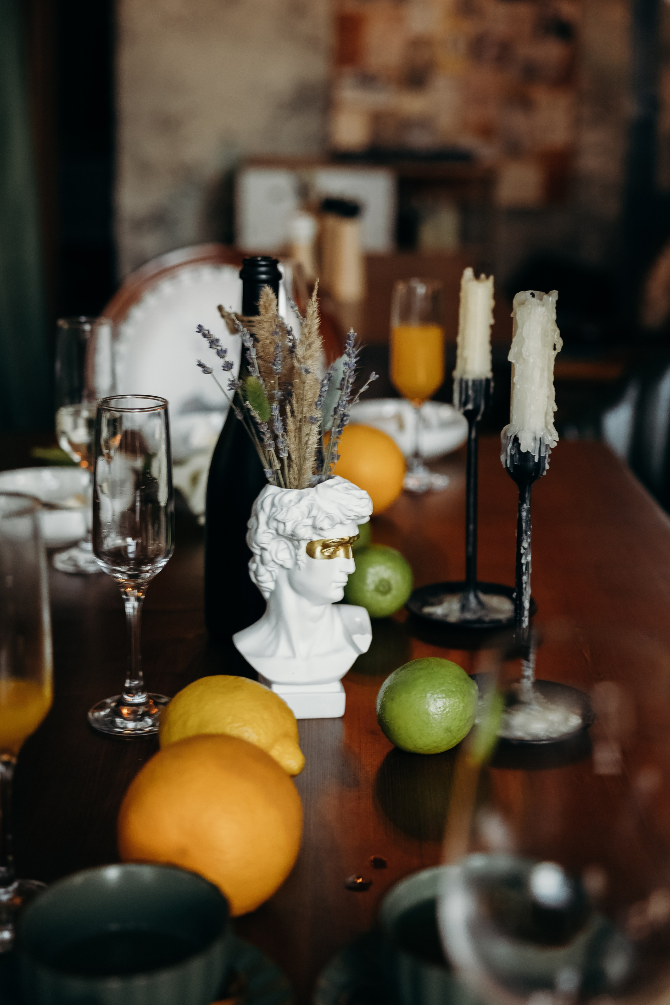 Александр и Елена (сборы, ресторан). Фотограф свадебный семейный в Красноярске Шукшина Наталья