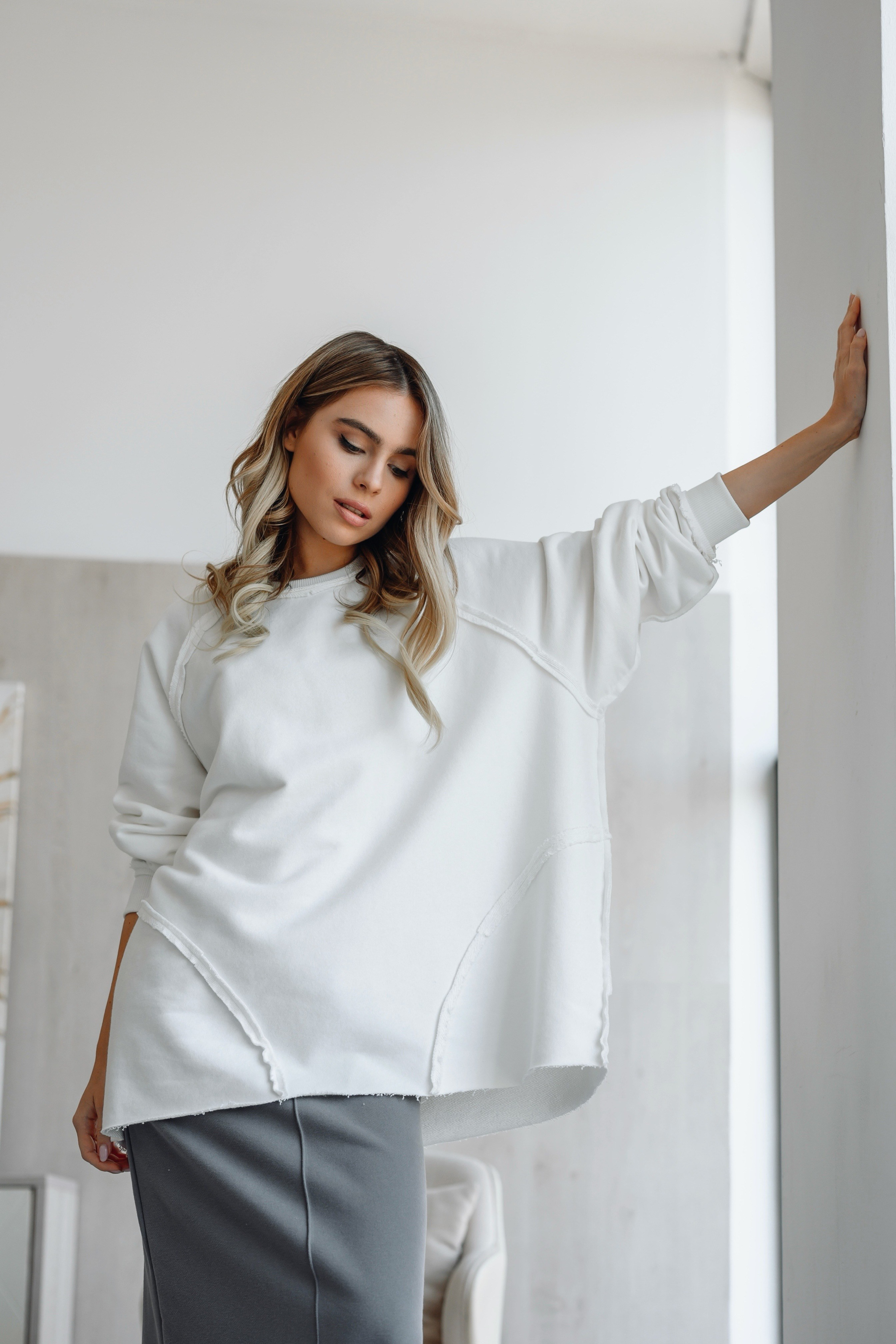 Съемка одежды для маркетплейсов (Wildberries, Ozon, Яндекс.Маркет). Фотограф товаров для соцсетей - инстаграм, вконтакте. Контент-фотограф в Москве Хныкина Лена