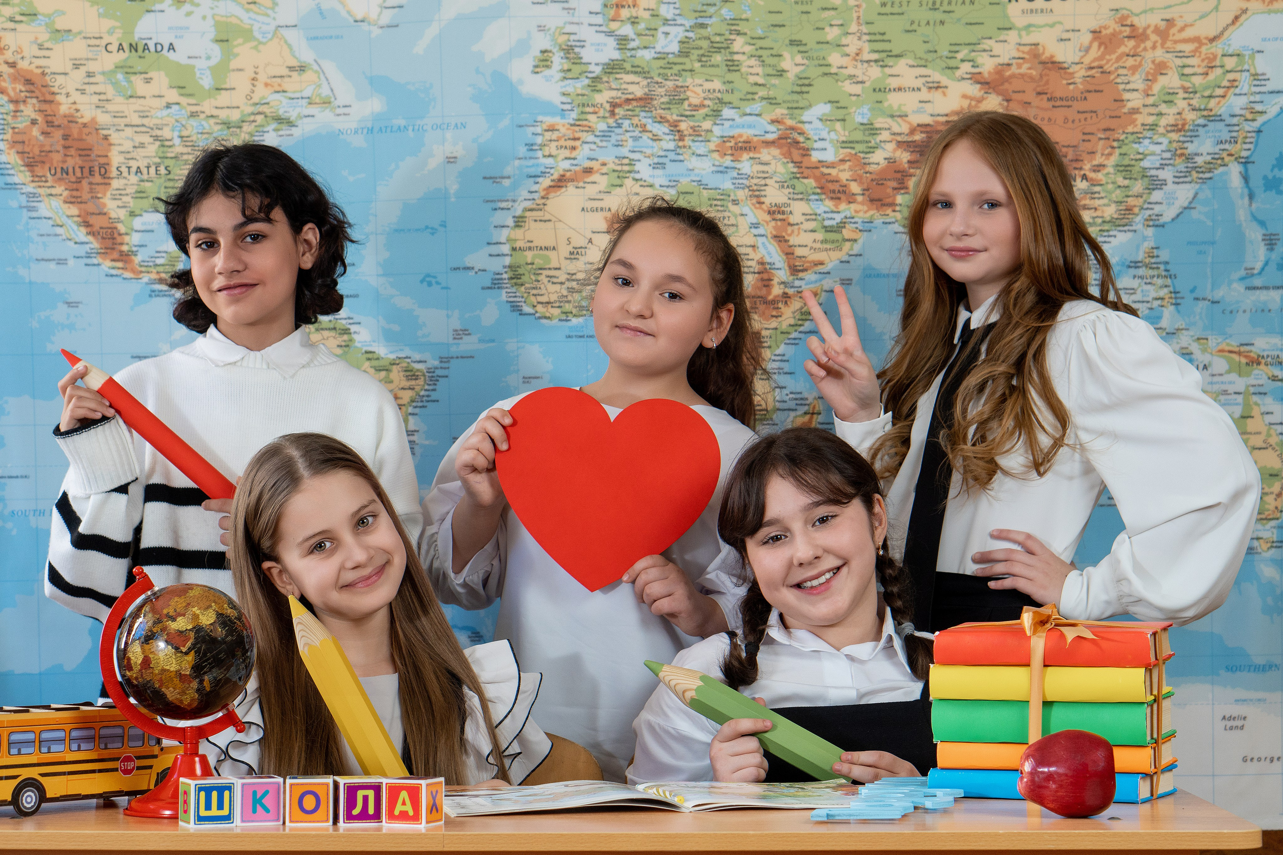 Начальная школа. Выпускные альбомы для детских садов и школ в Симферополе и Крыму — фотограф Ирина Найкина