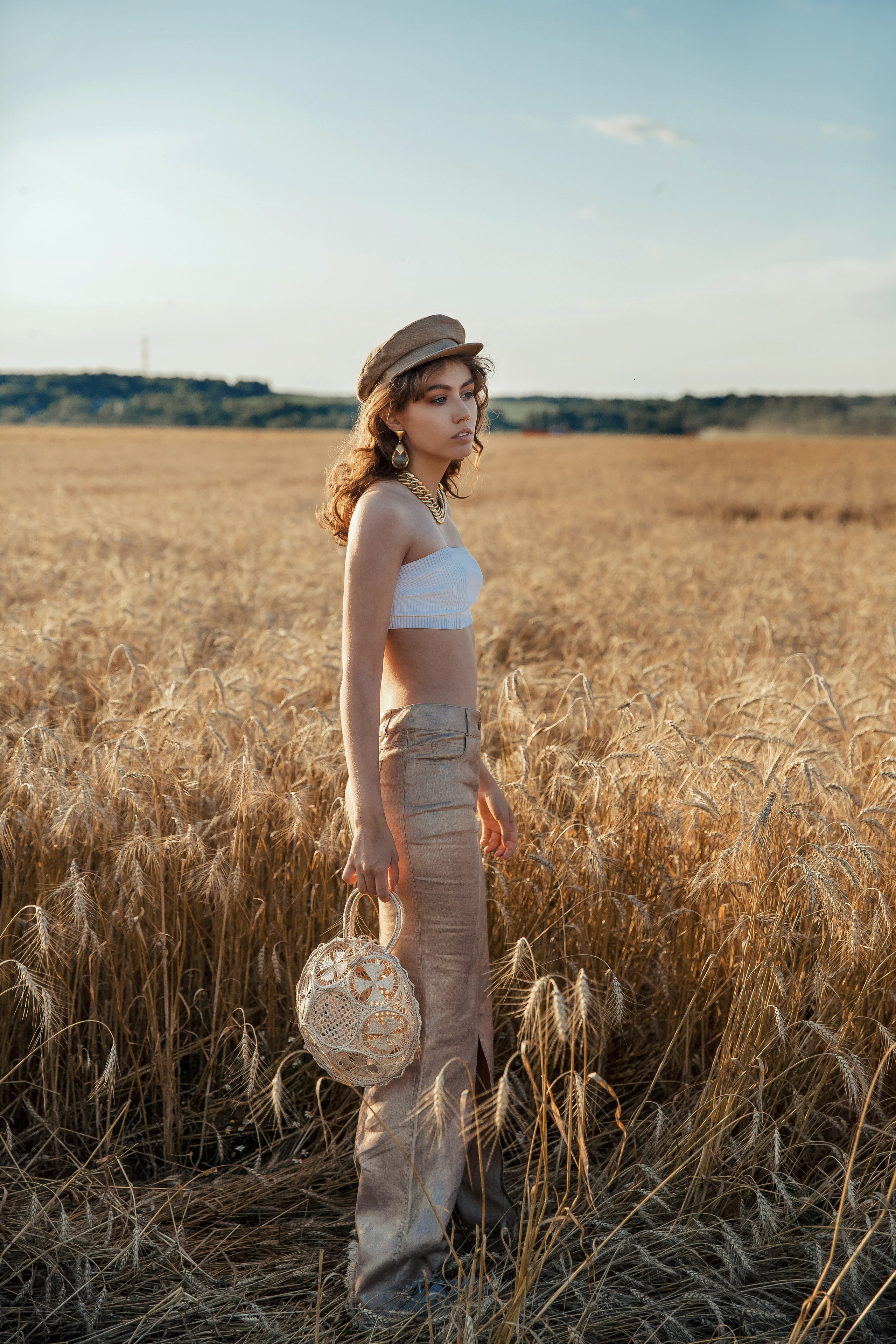 Фотосессия в пшенице для бренда Vintage Dream. Фотограф и видеограф Анна Домашенко